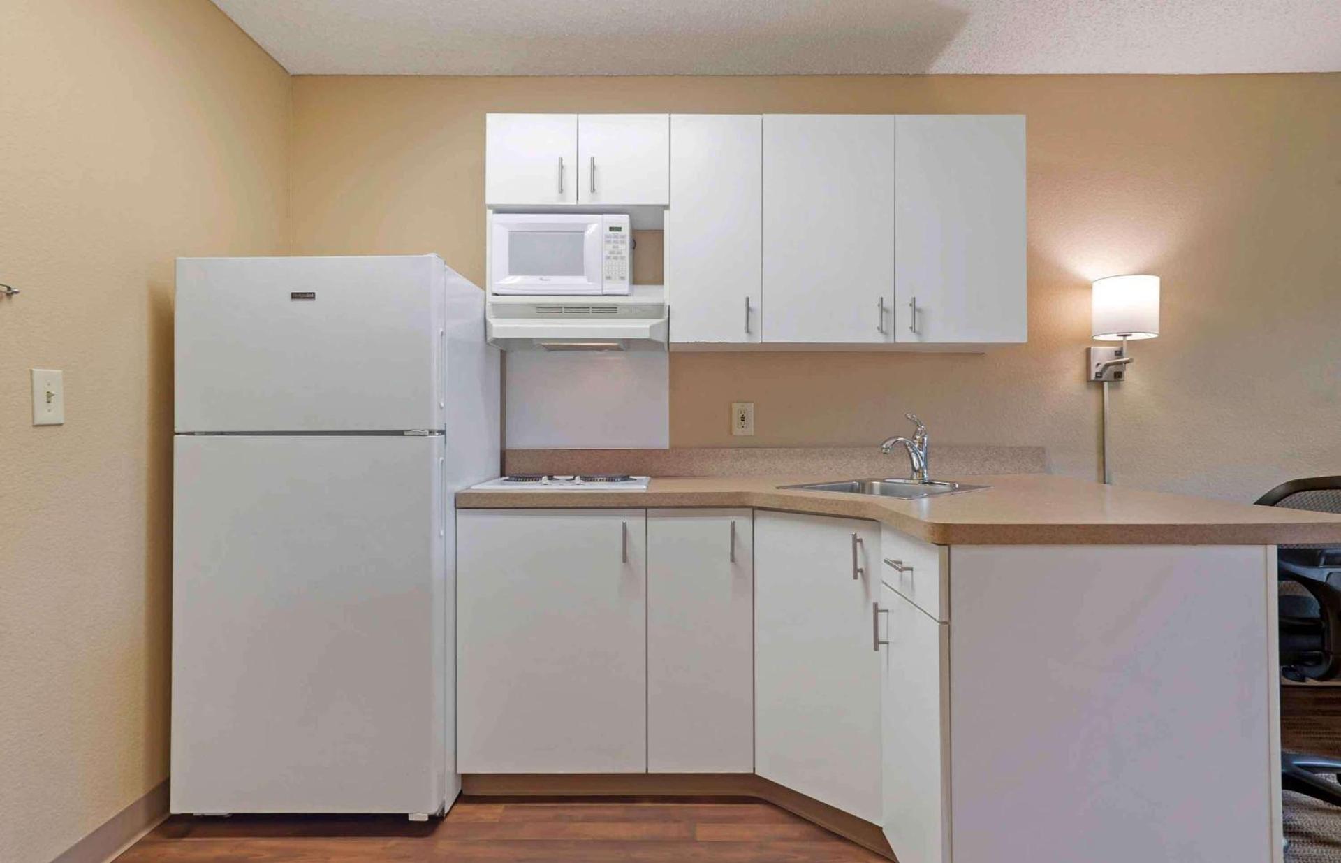 Extended Stay America Suites - San Diego - Oceanside photo 12