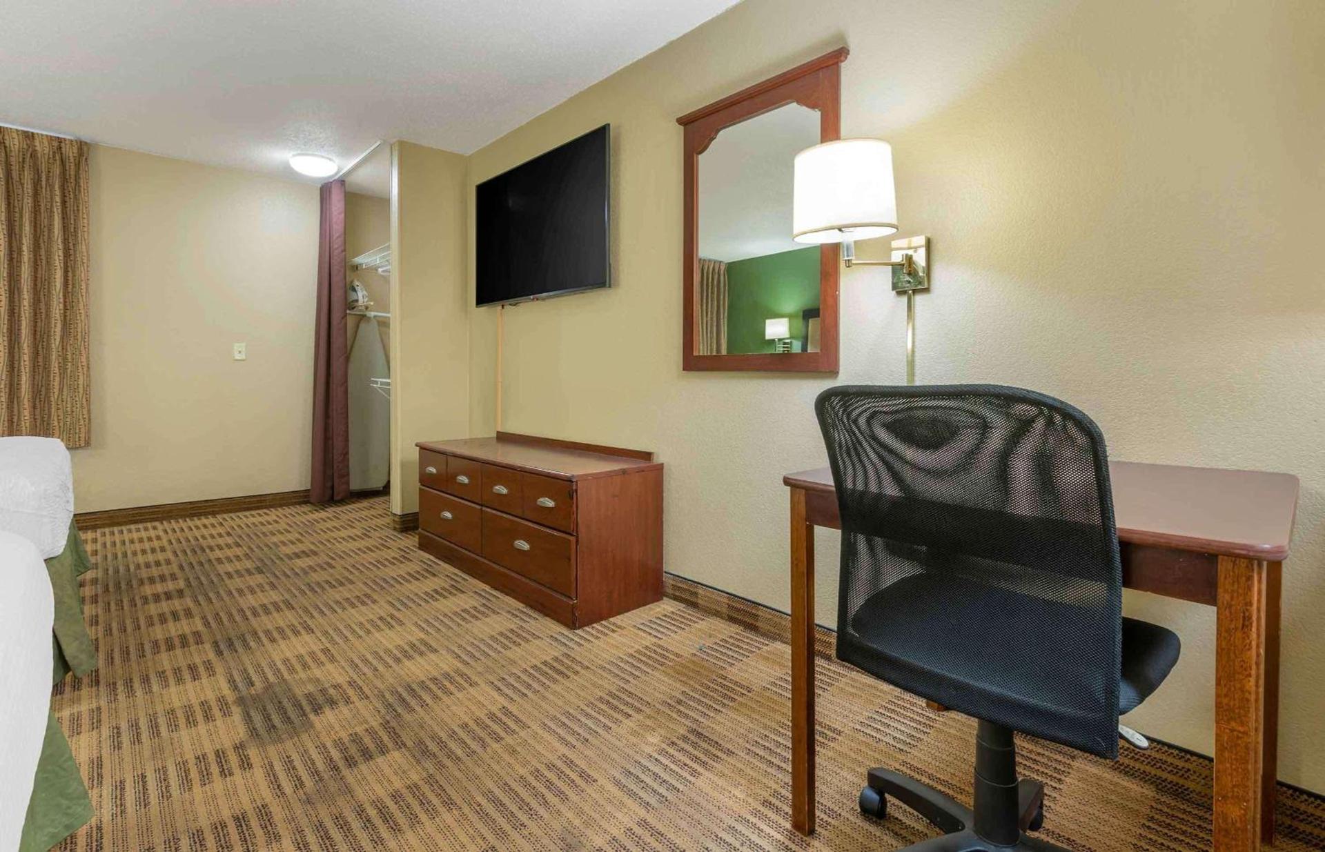 Extended Stay America Suites - Chicago - Schaumburg - I-90 photo 22
