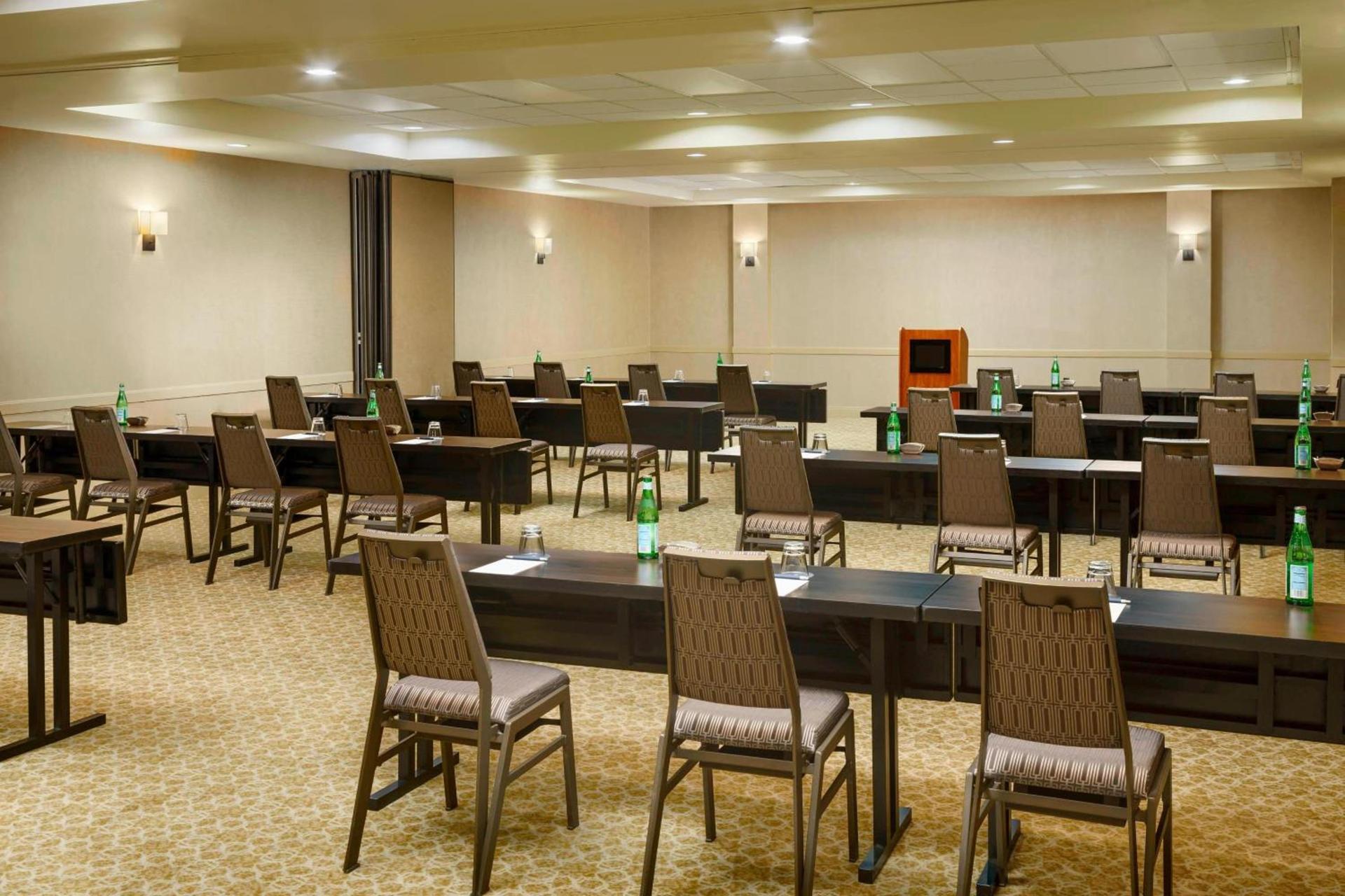 Sheraton Baltimore North photo 22