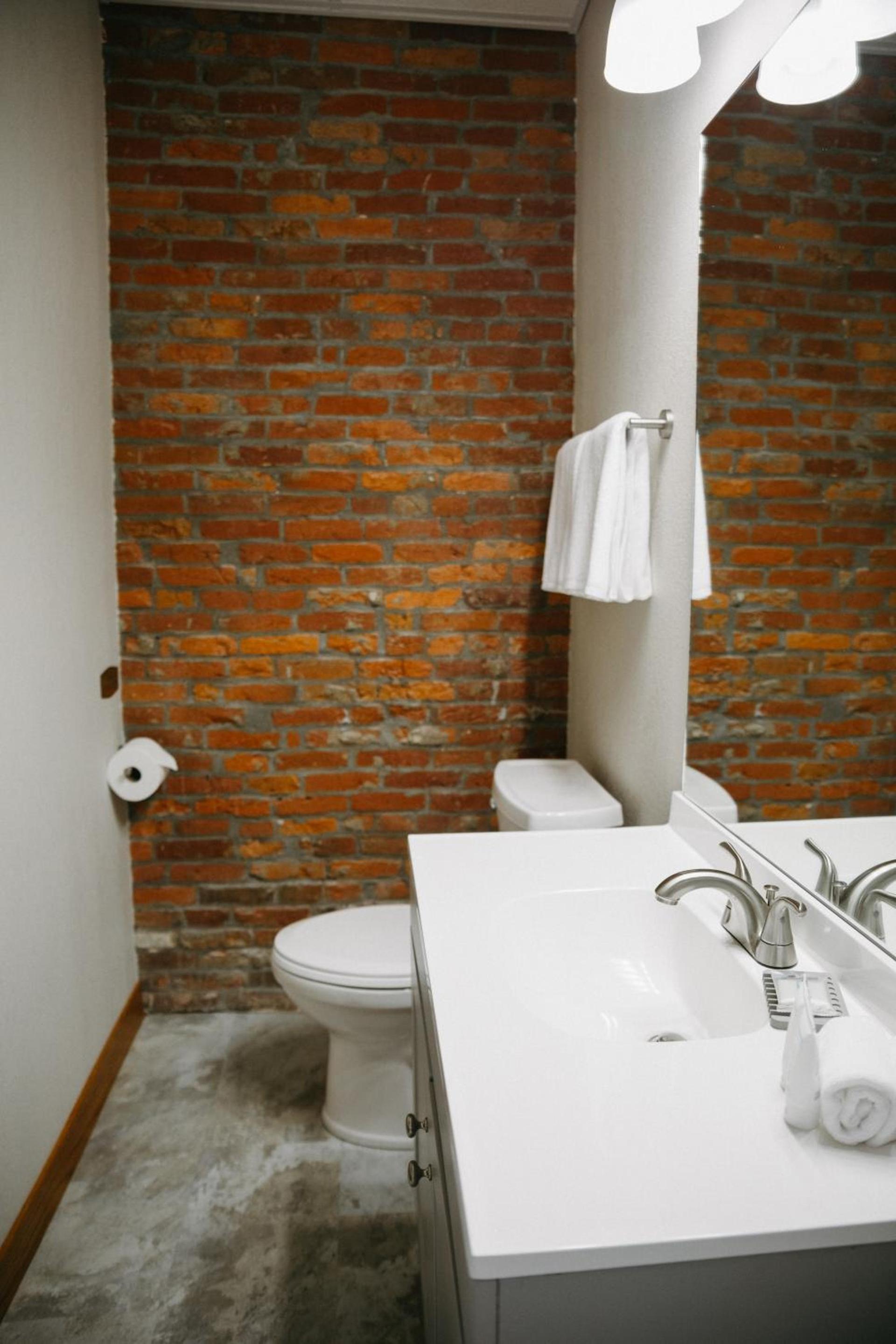Bricktown Inn photo 25