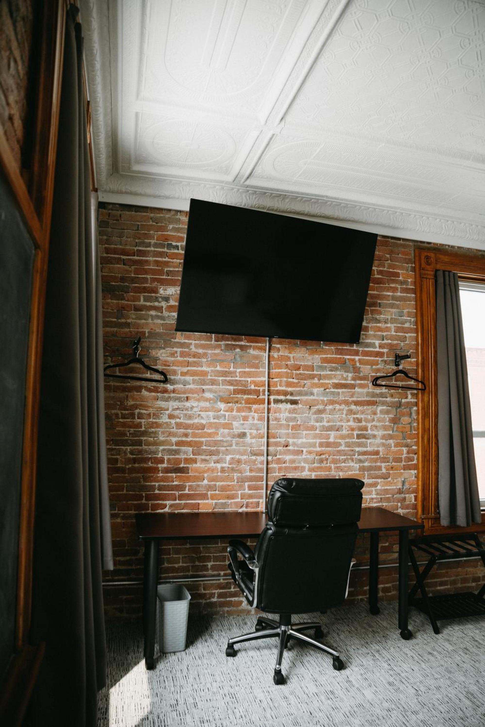 Bricktown Inn photo 32