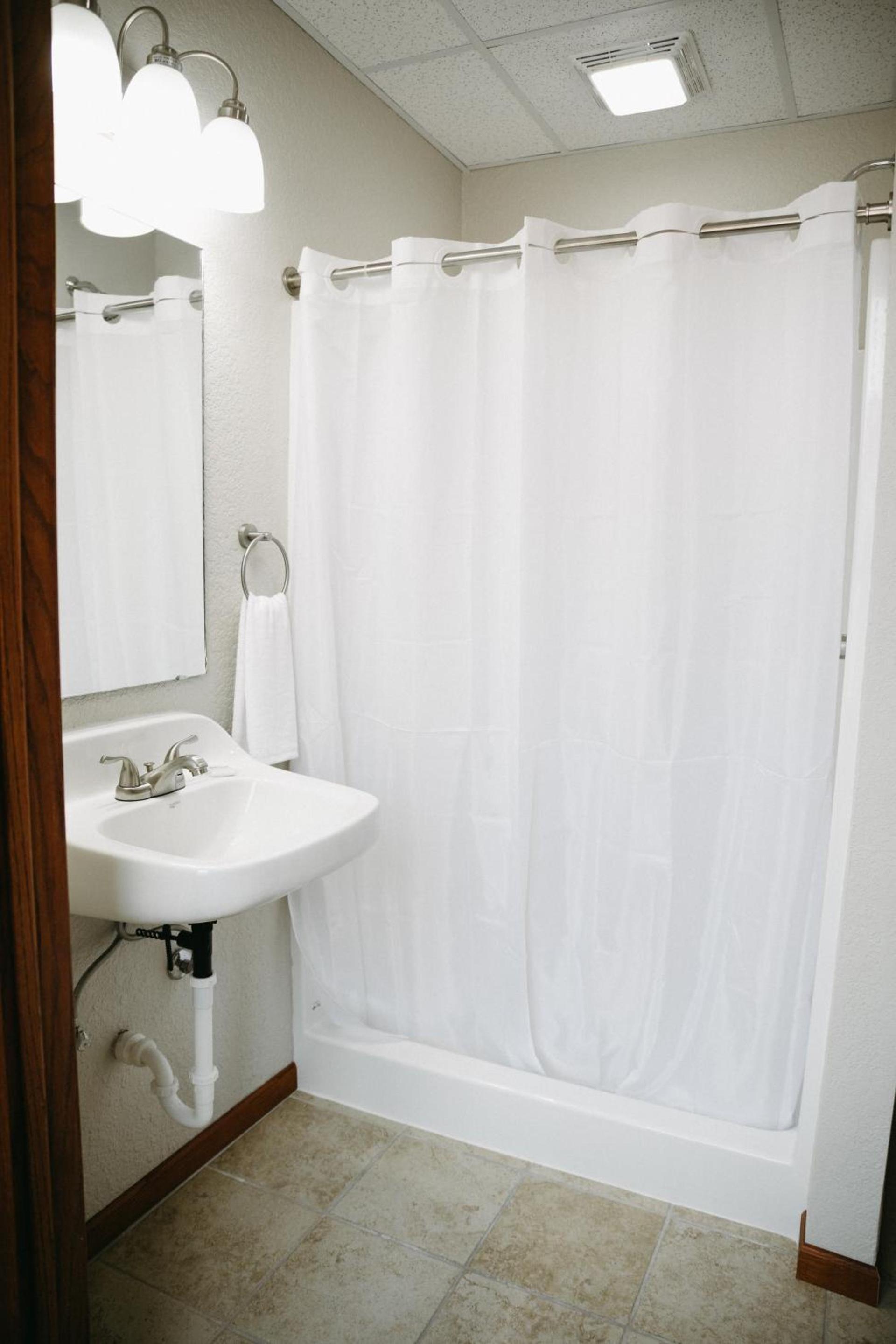 Bricktown Inn photo 41