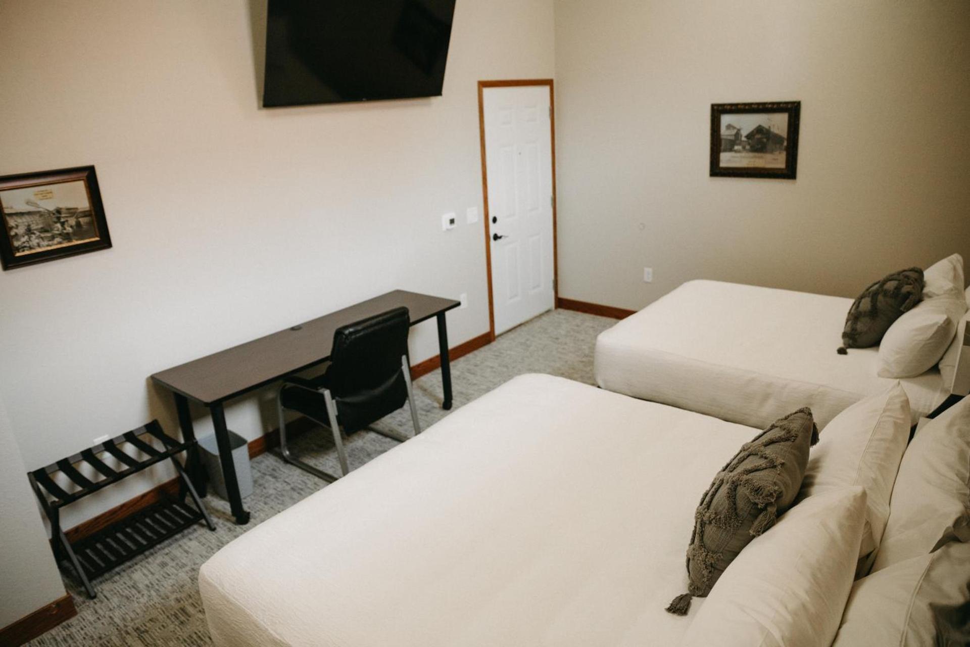 Bricktown Inn photo 46