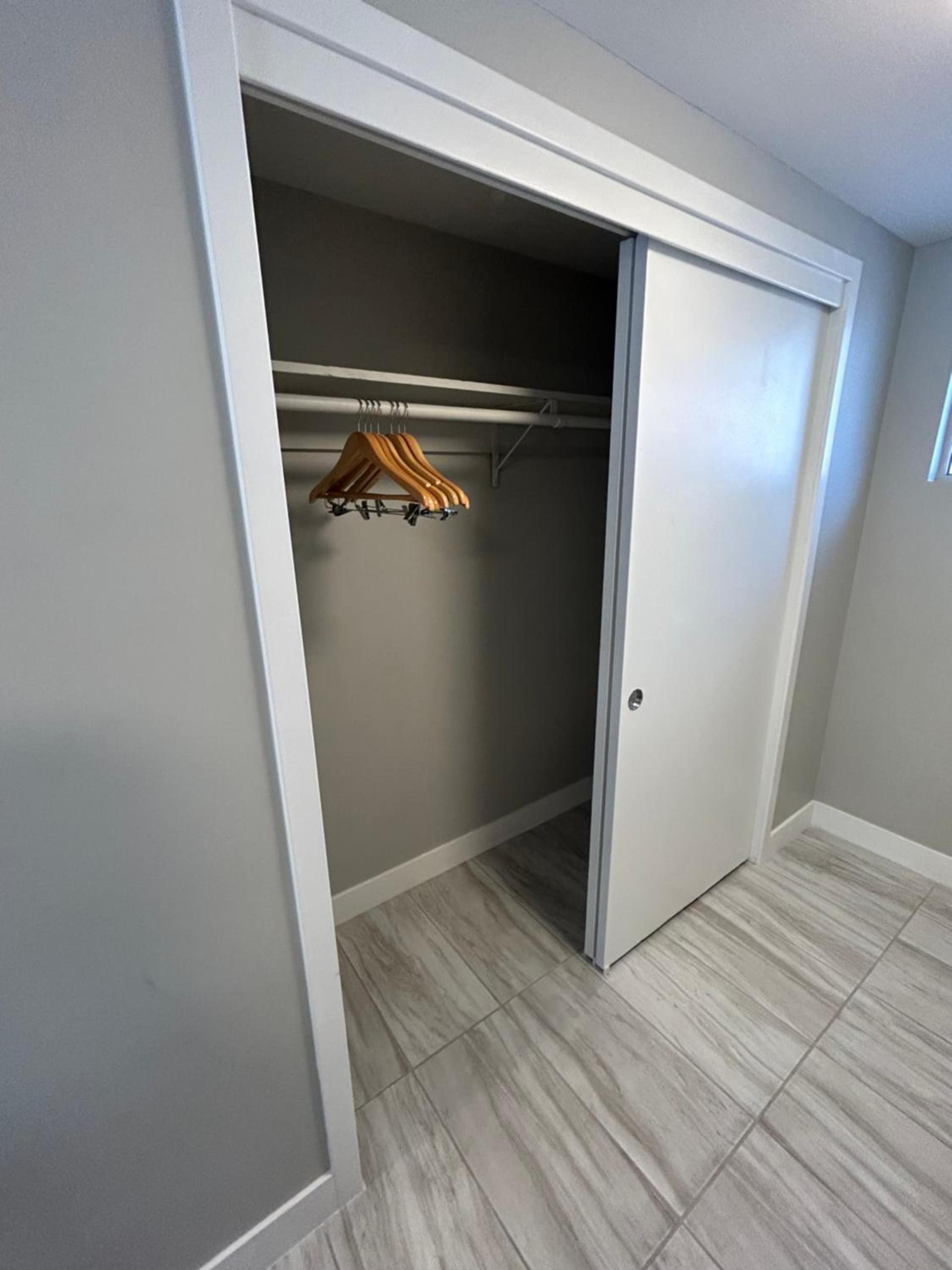 Hillside Inn photo 13