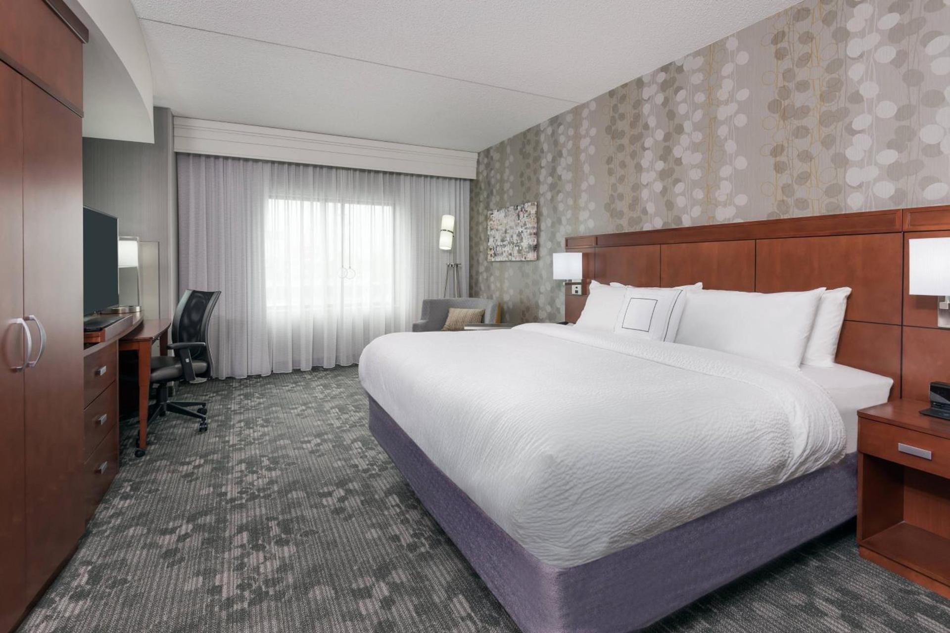 Courtyard by Marriott Buffalo Airport photo 10