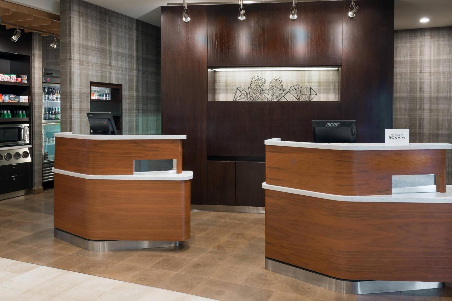 Courtyard by Marriott Buffalo Airport photo 3