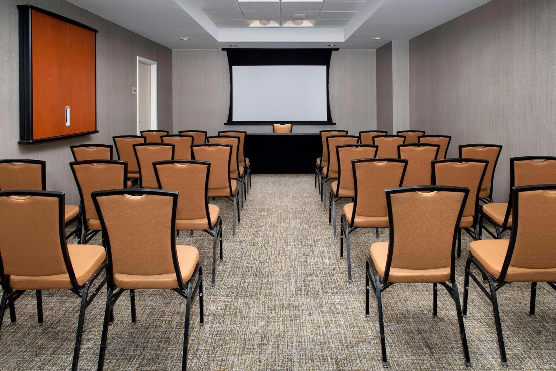 SpringHill Suites Alexandria photo 16