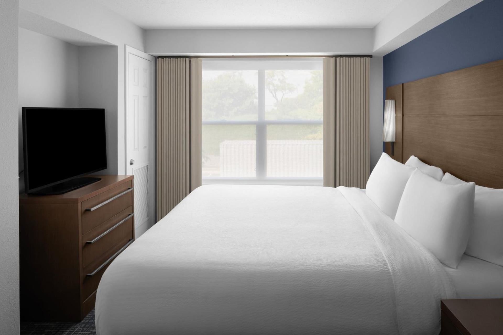 Residence Inn by Marriott Holland photo 5