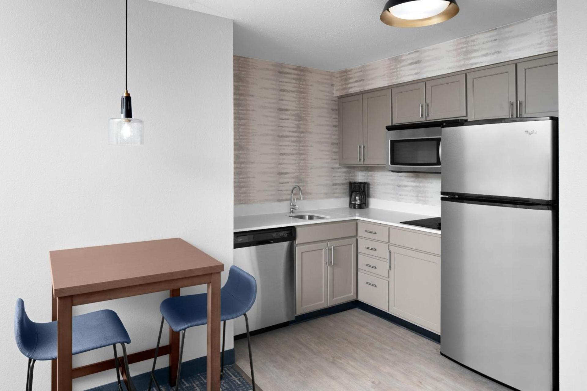Residence Inn by Marriott Holland photo 11