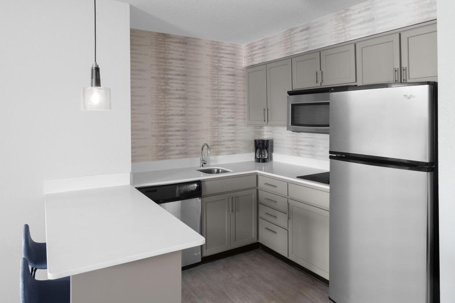 Residence Inn by Marriott Holland photo 12