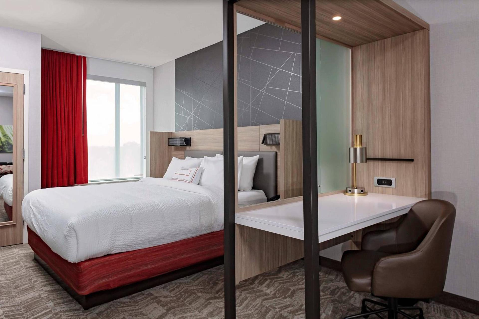 SpringHill Suites by Marriott Kansas City Plaza photo 4