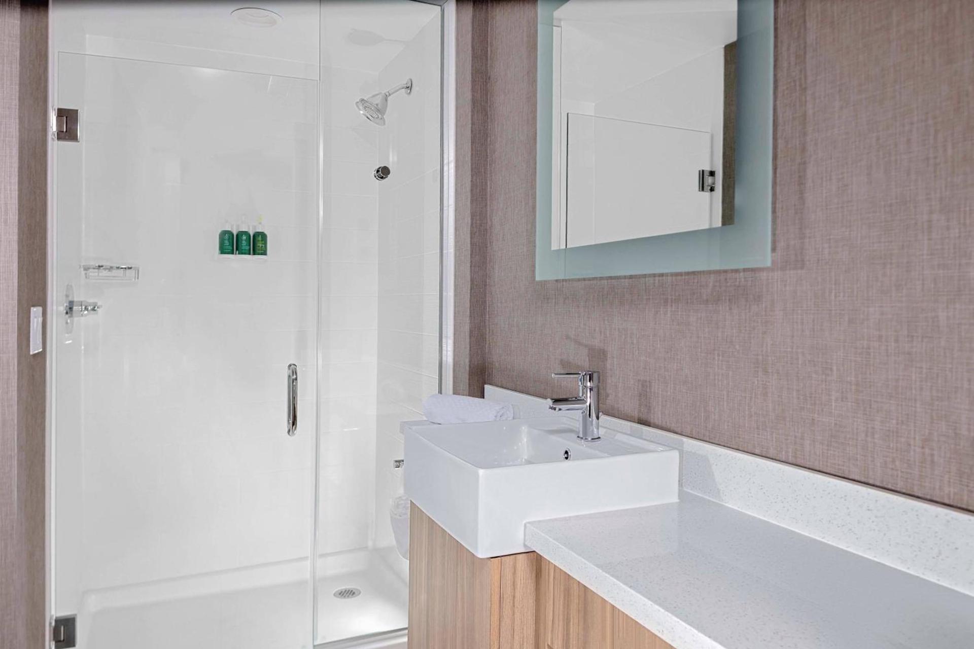 SpringHill Suites by Marriott Kansas City Plaza photo 8
