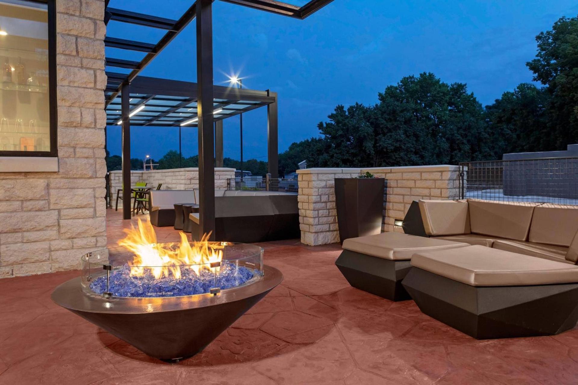 SpringHill Suites by Marriott Kansas City Plaza photo 12