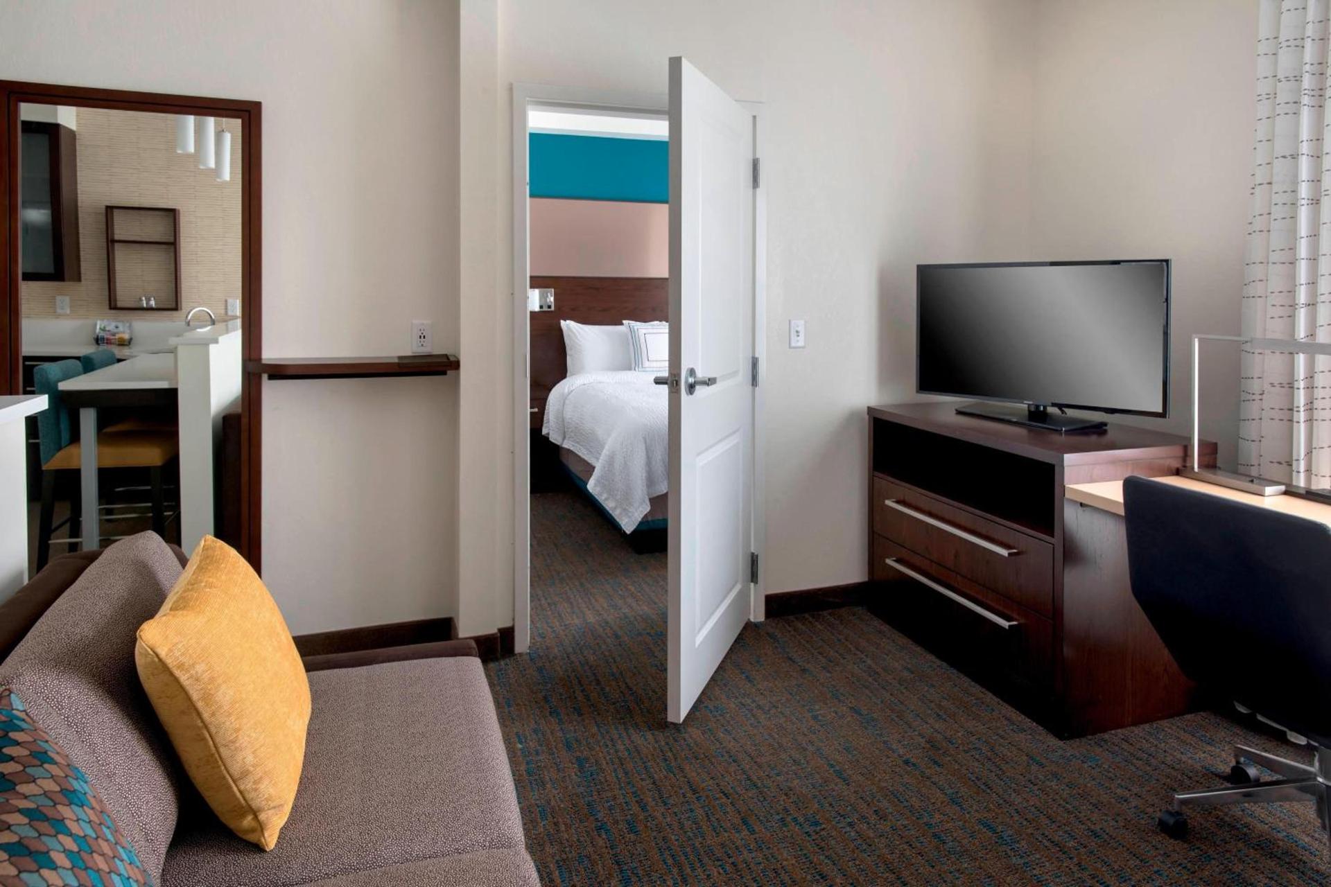 Residence Inn by Marriott New York Long Island East End photo 10