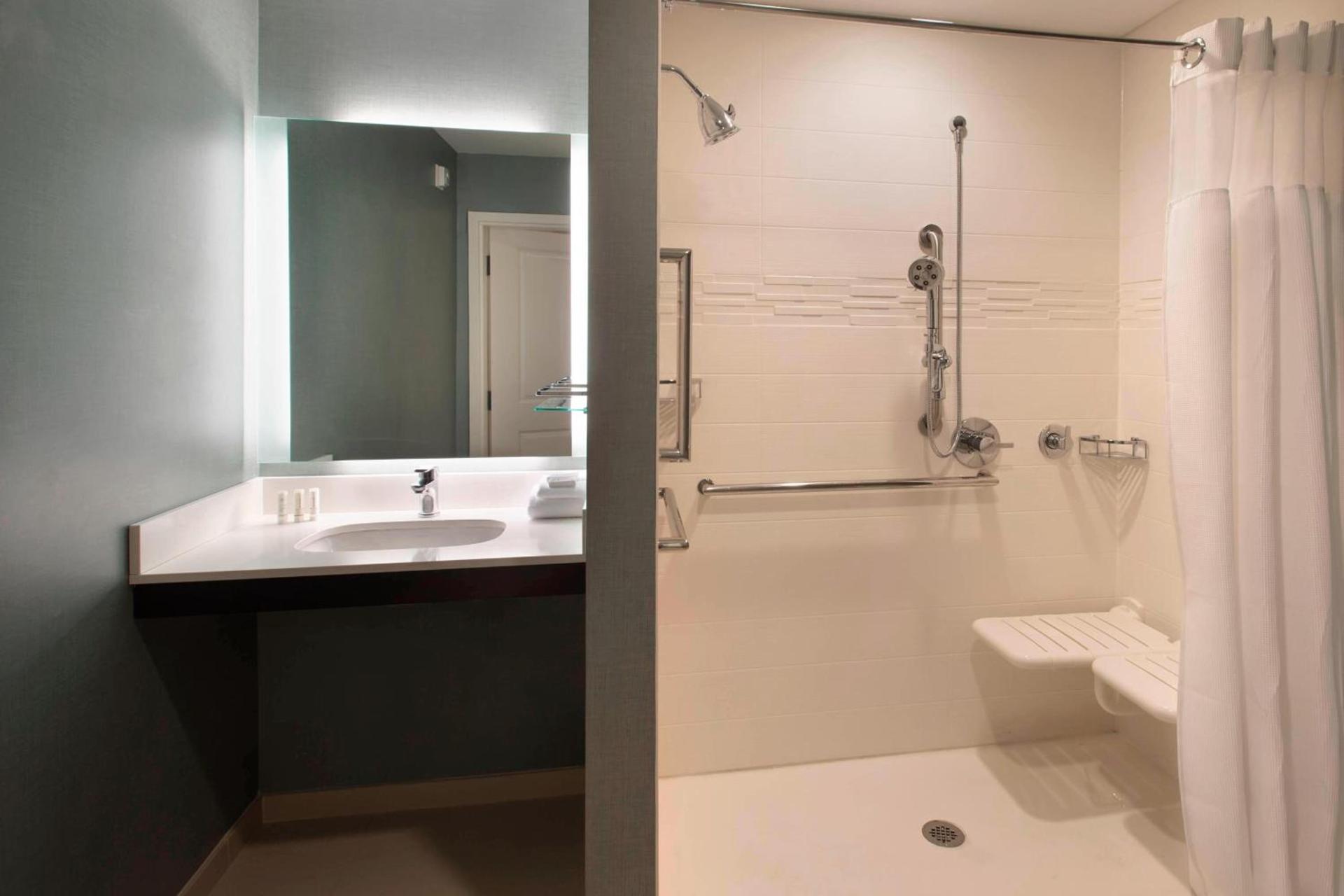 Residence Inn by Marriott New York Long Island East End photo 17