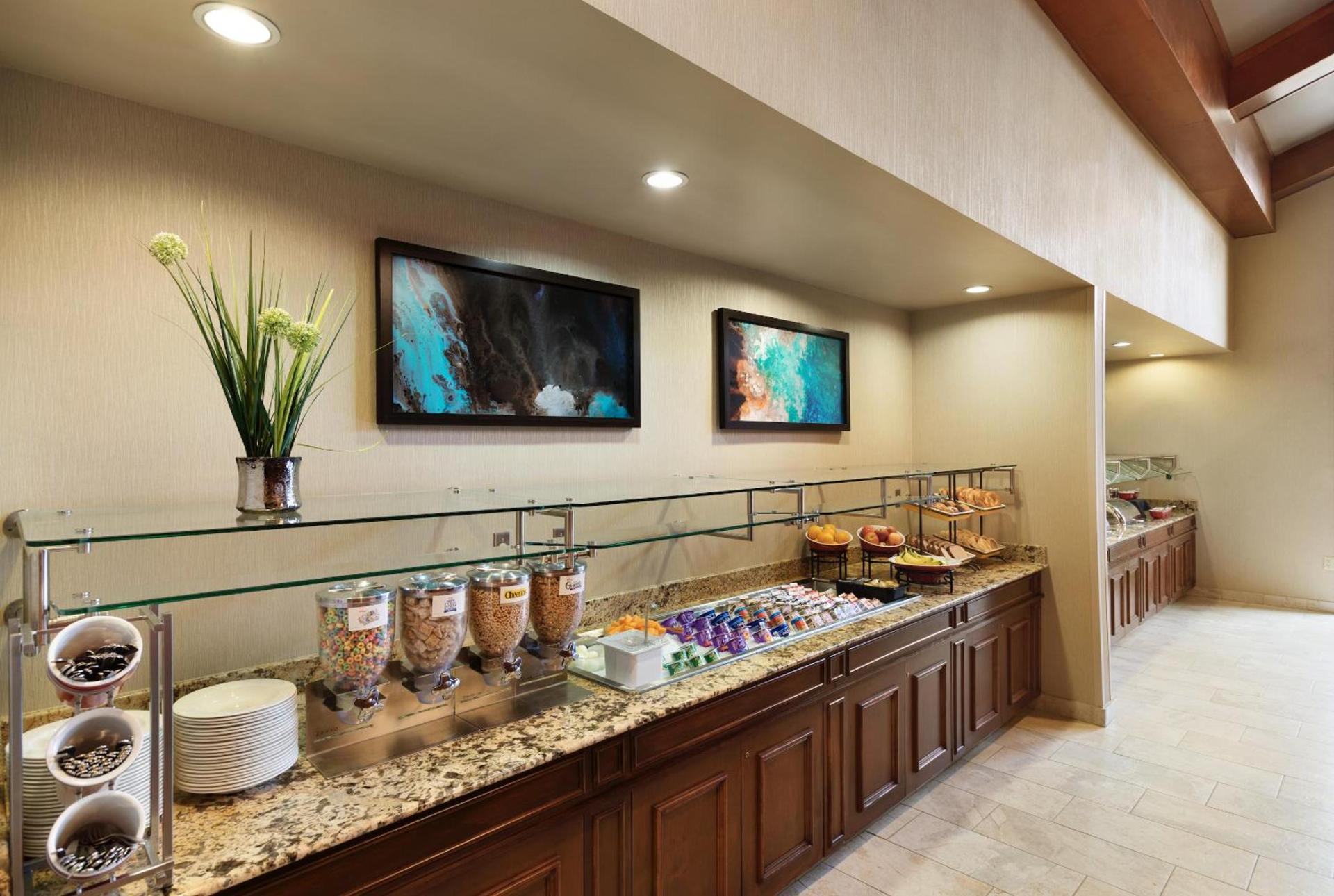 Residence Inn Joplin photo 9