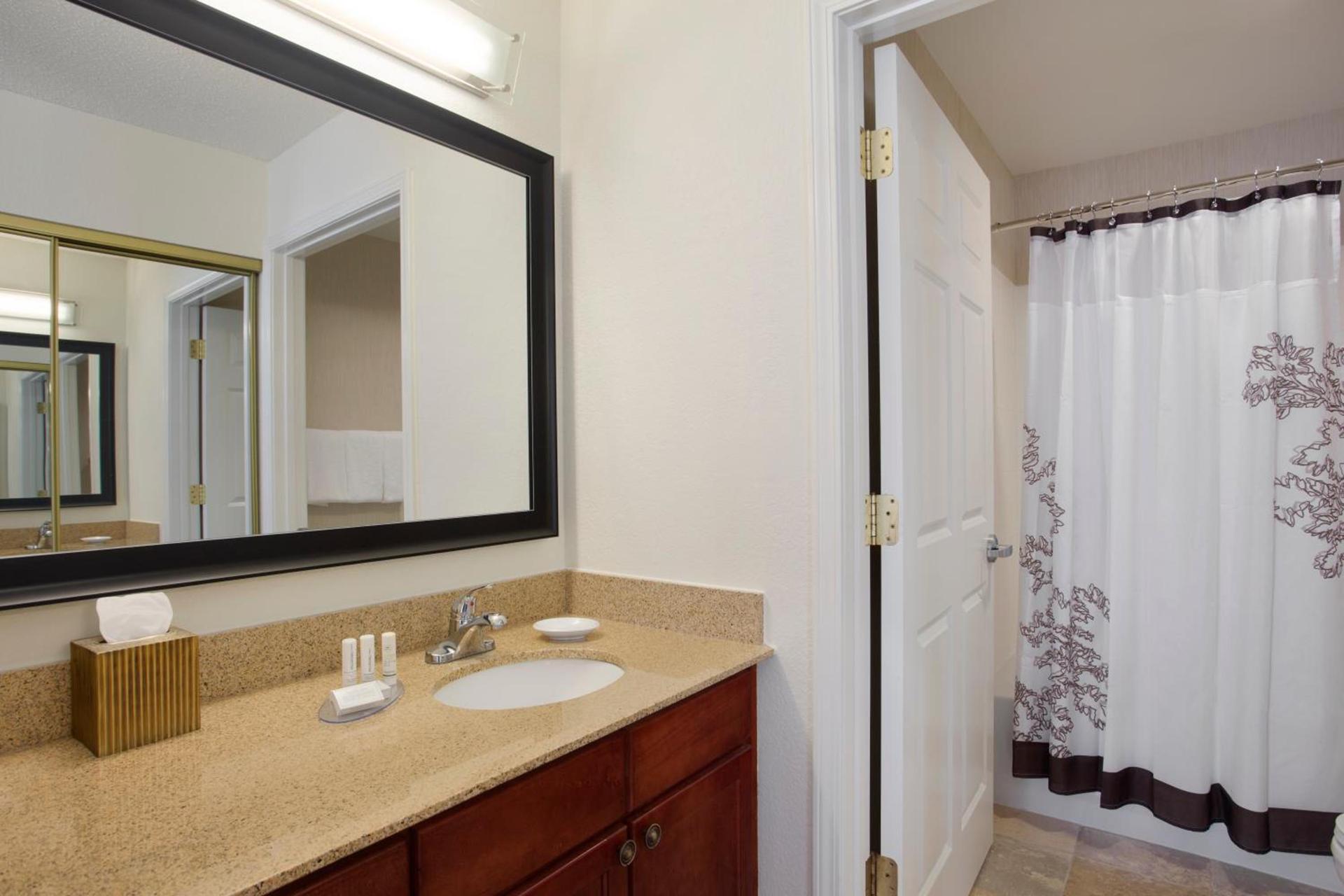 Residence Inn Joplin photo 6