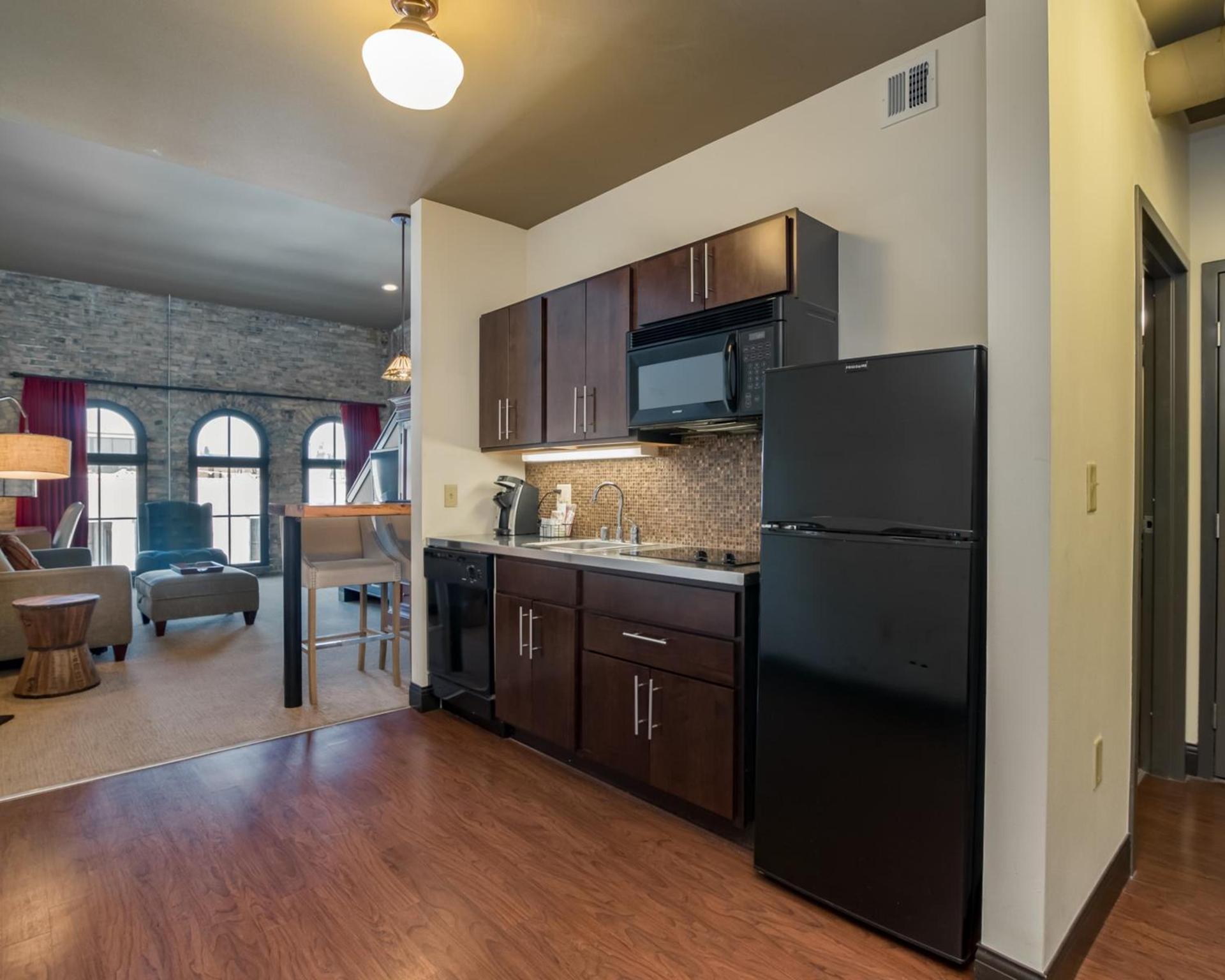 Brewhouse Inn and Suites photo 7