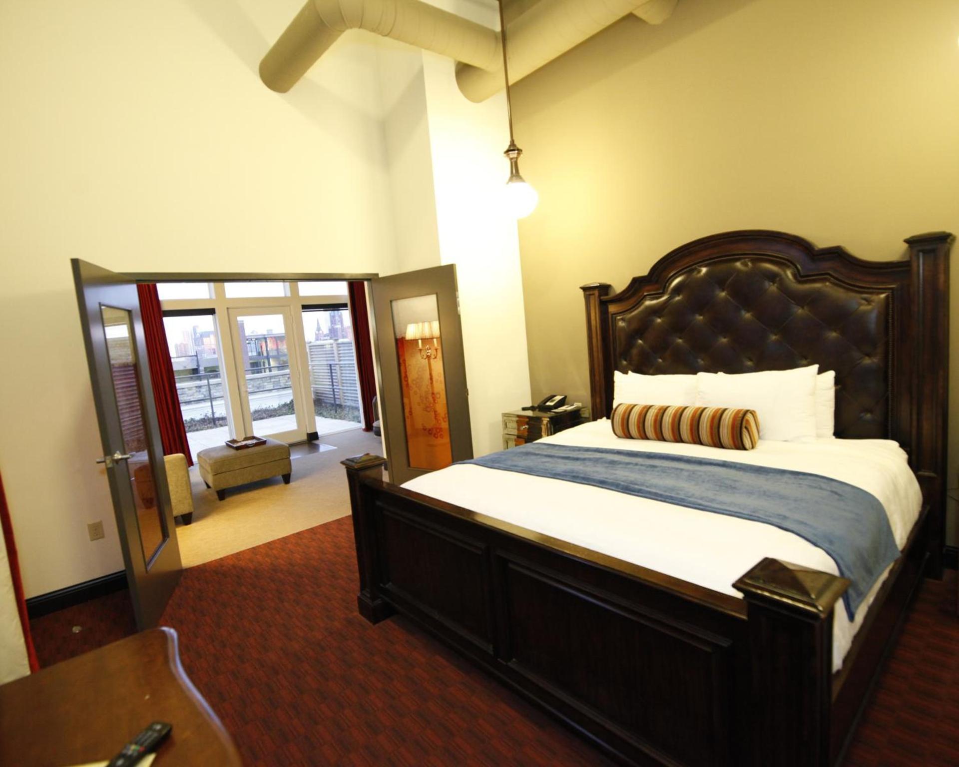Brewhouse Inn and Suites photo 14
