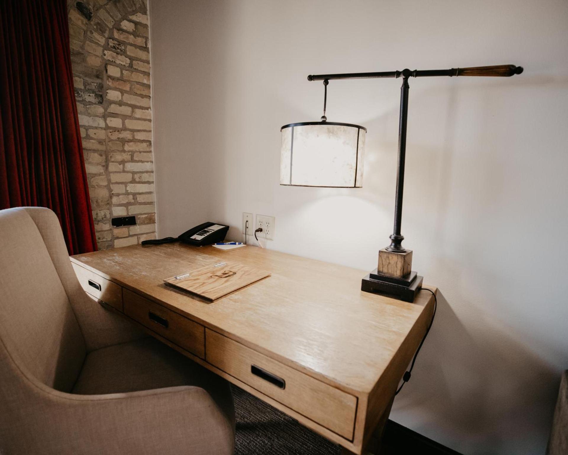 Brewhouse Inn and Suites photo 20