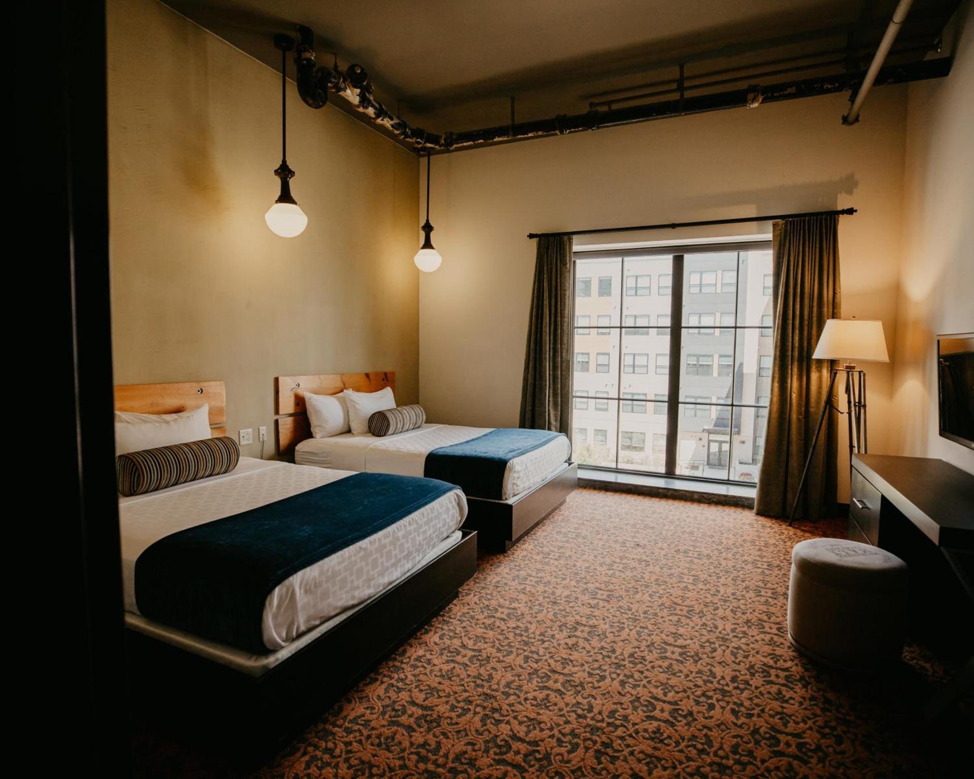 Brewhouse Inn and Suites photo 60