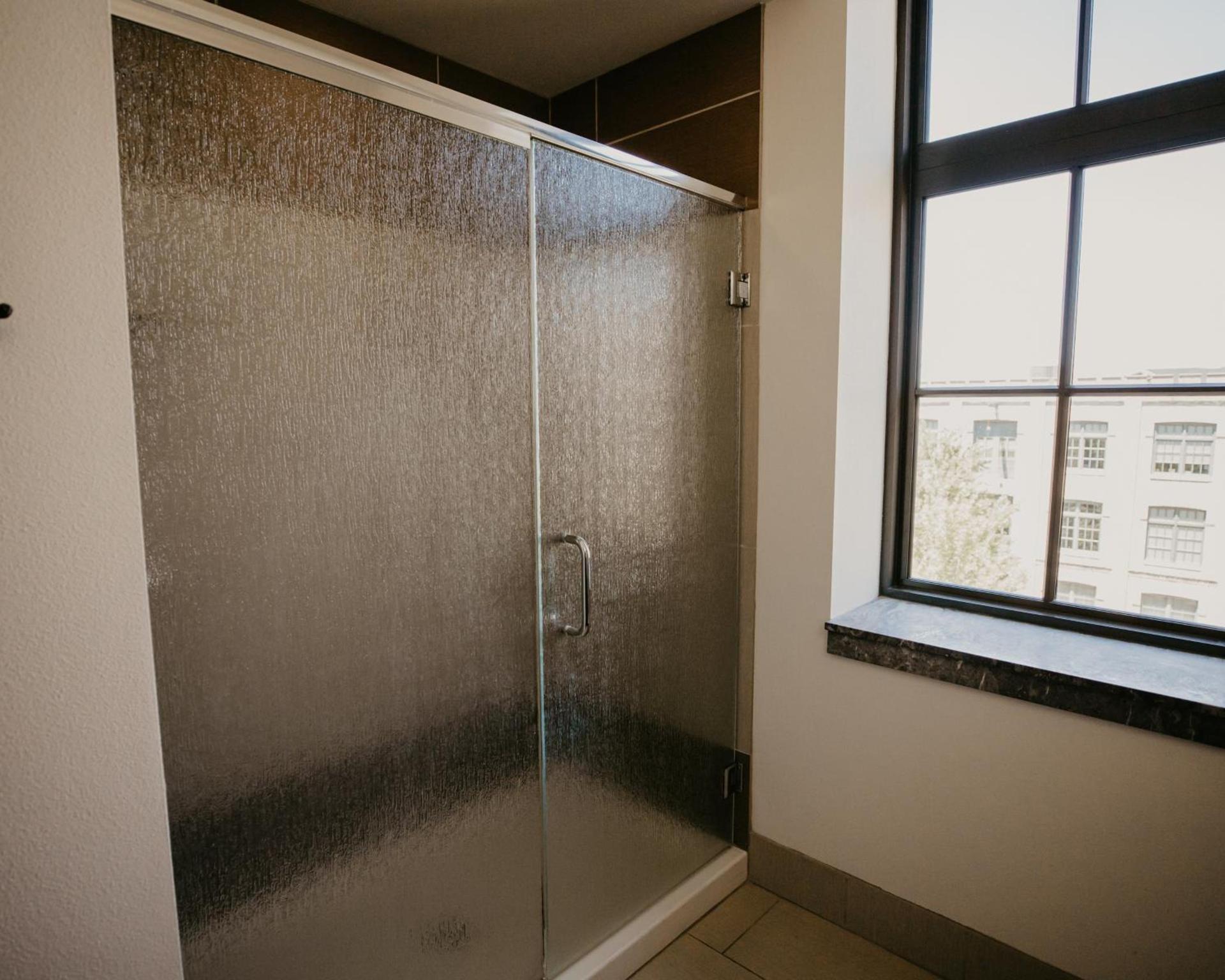 Brewhouse Inn and Suites photo 29