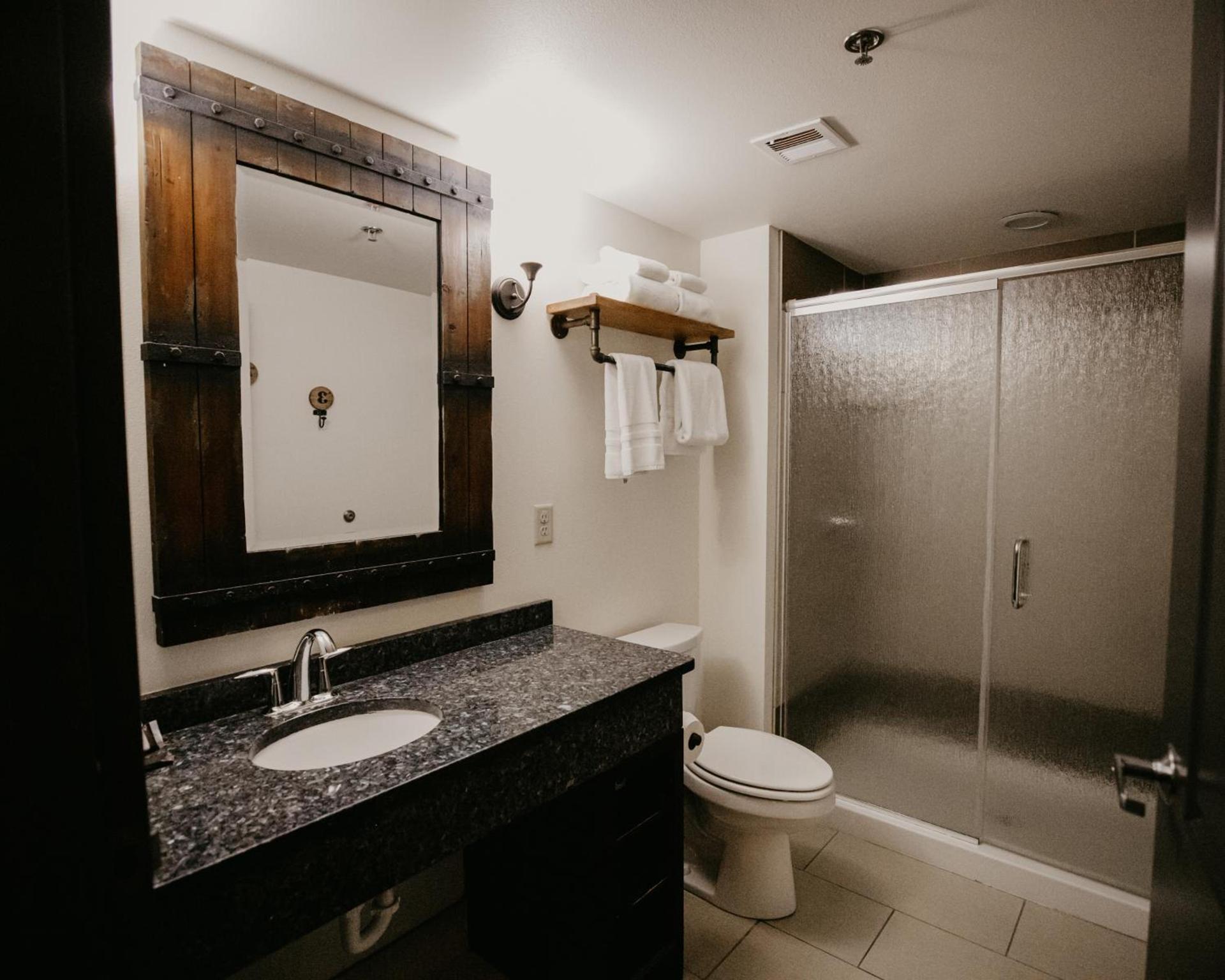 Brewhouse Inn and Suites photo 26