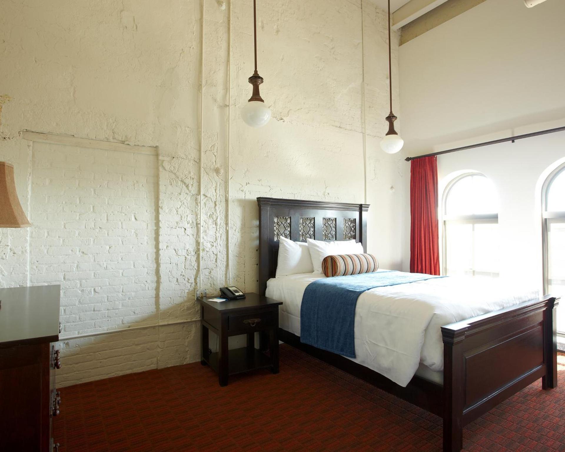 Brewhouse Inn and Suites photo 28