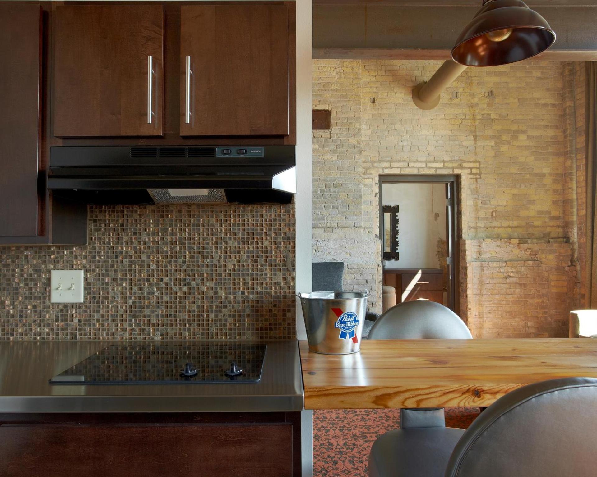 Brewhouse Inn and Suites photo 55