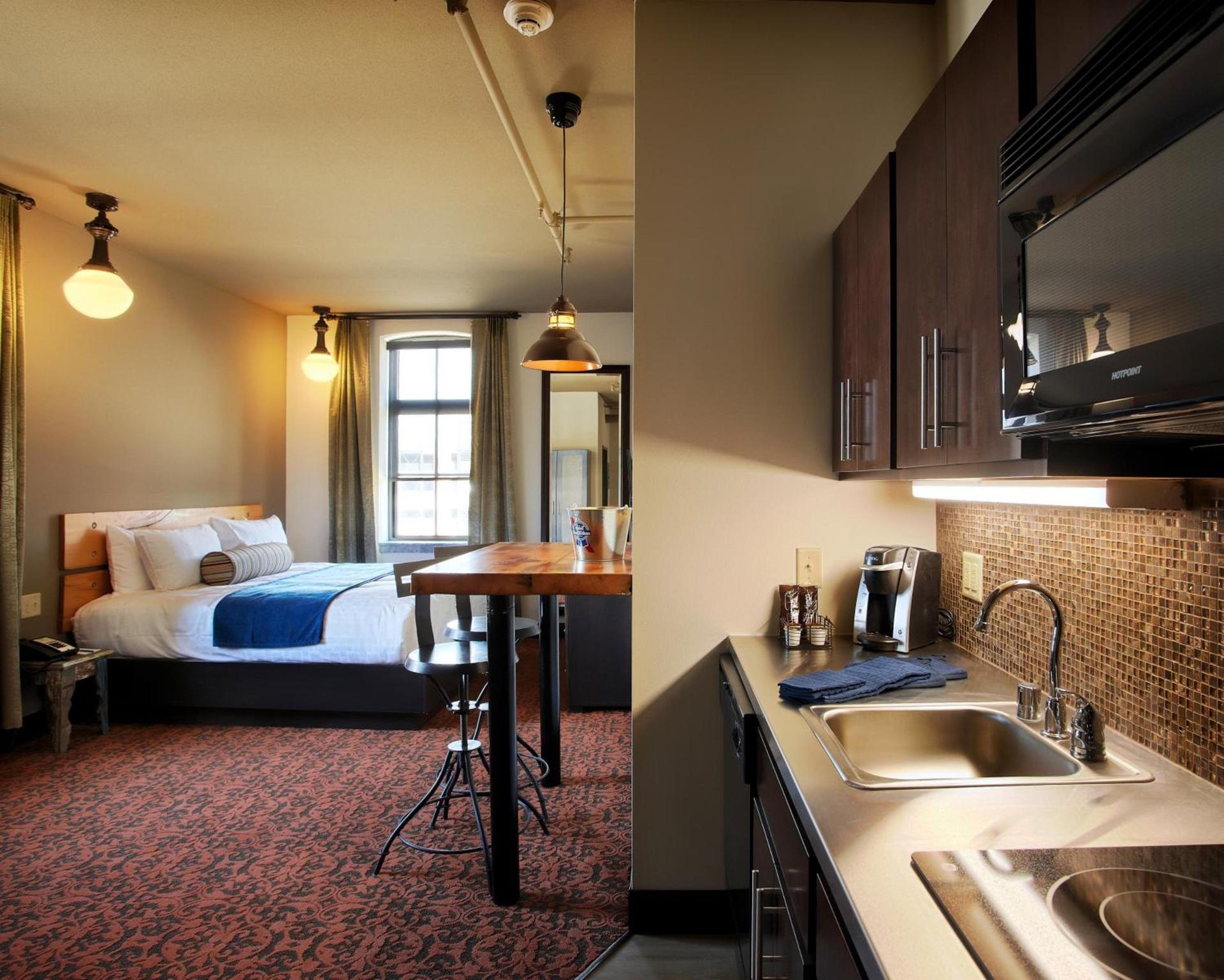 Brewhouse Inn and Suites photo 52