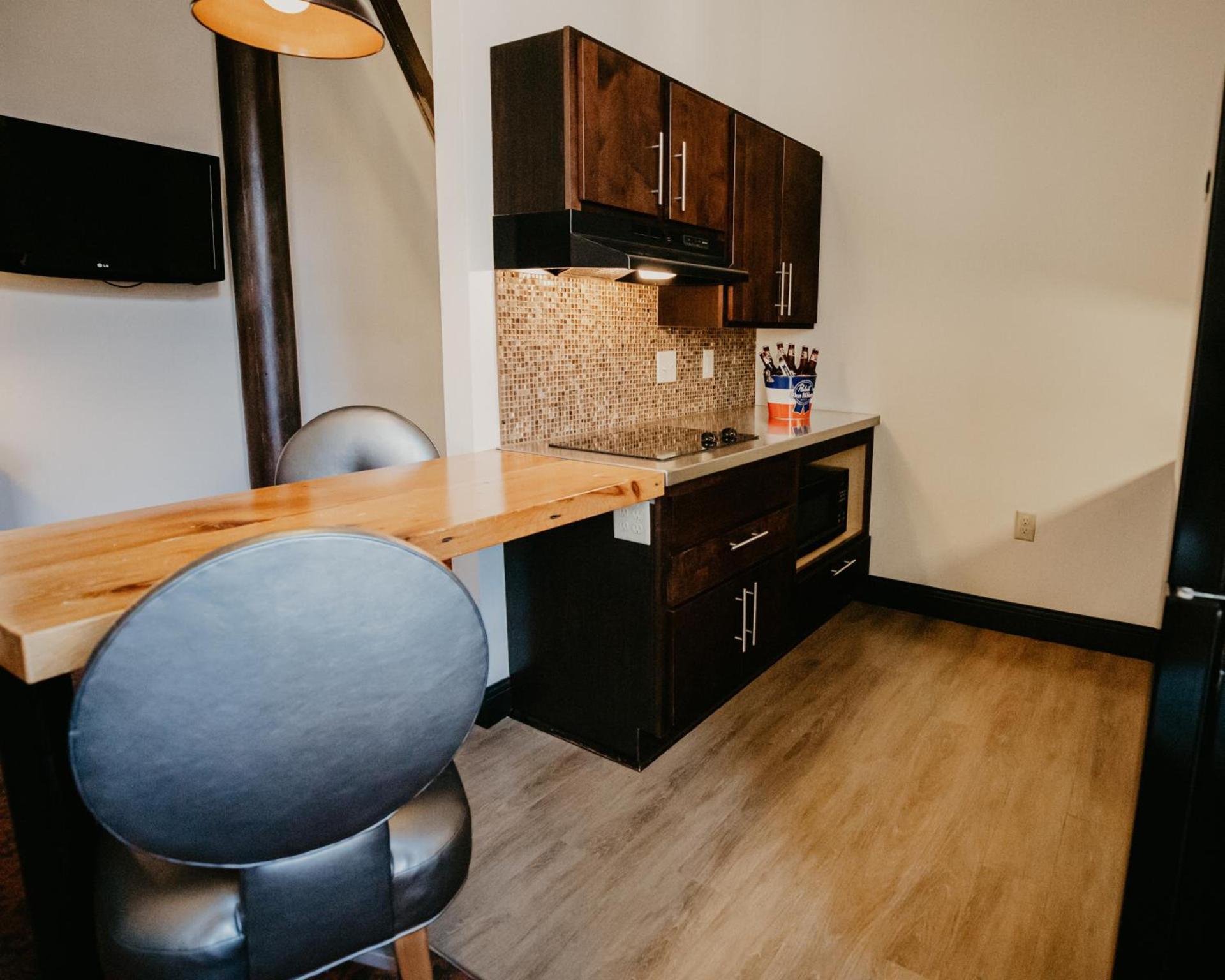 Brewhouse Inn and Suites photo 39