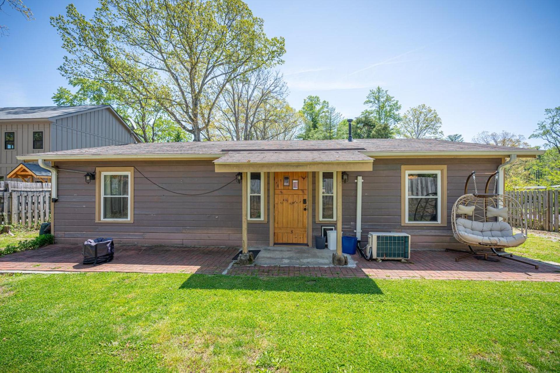 CedarWood Inn photo 46