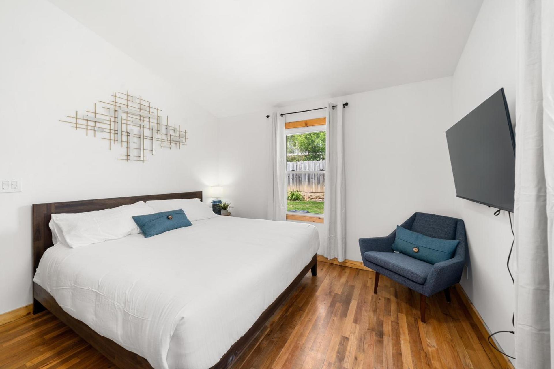 CedarWood Inn photo 49