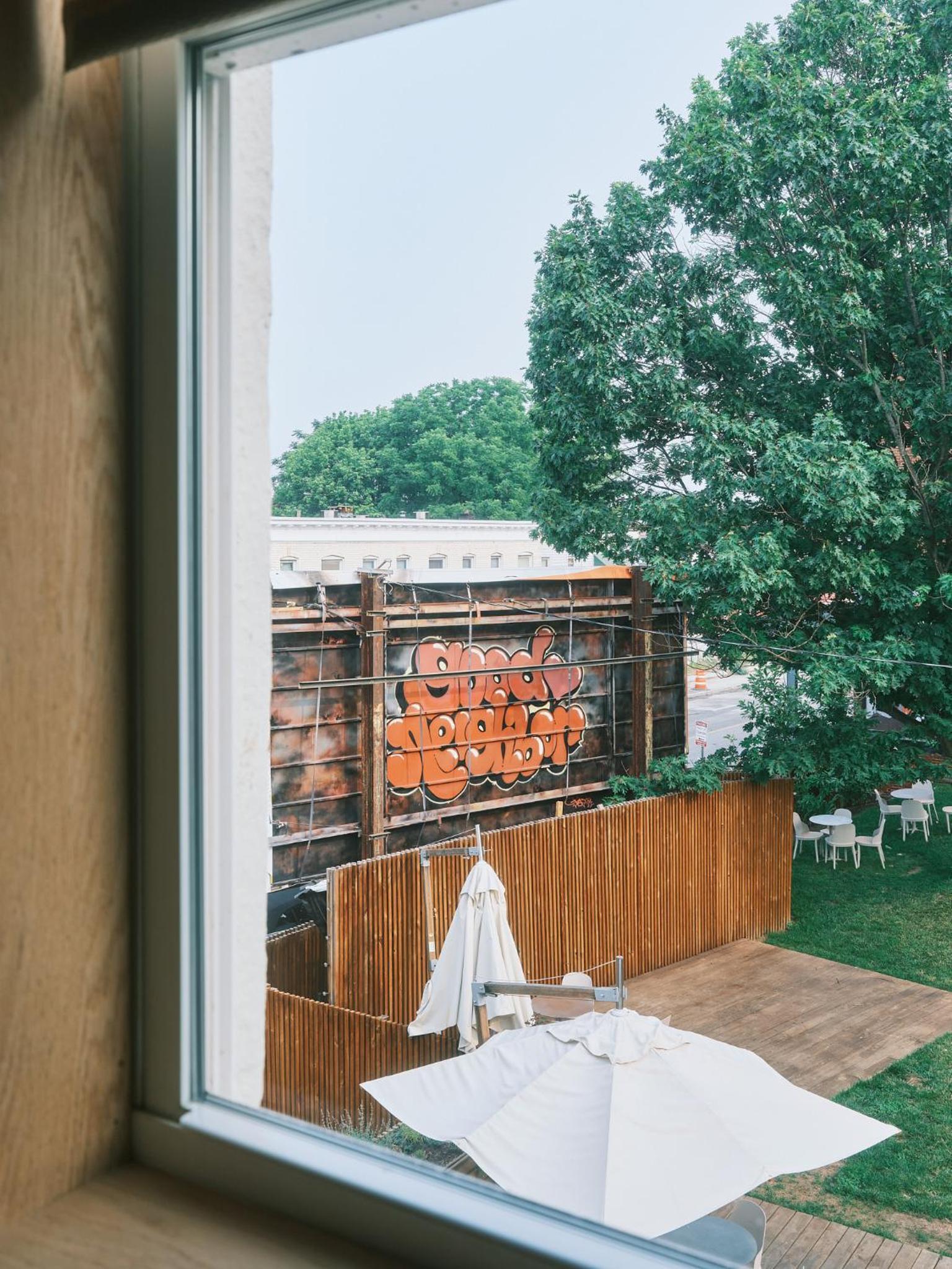 guesthouse by good neighbor photo 42
