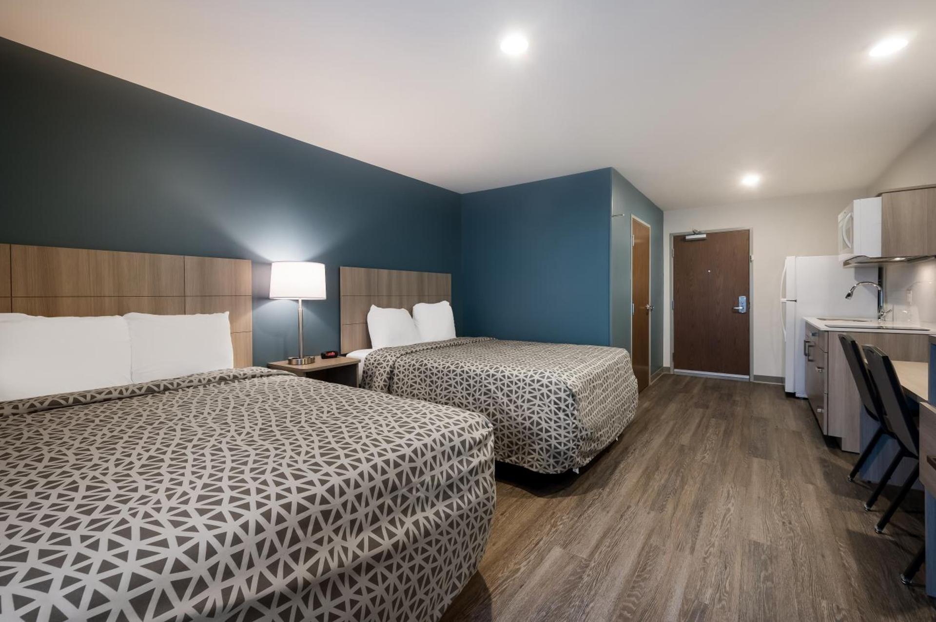 WoodSpring Suites East Lansing - University Area photo 13