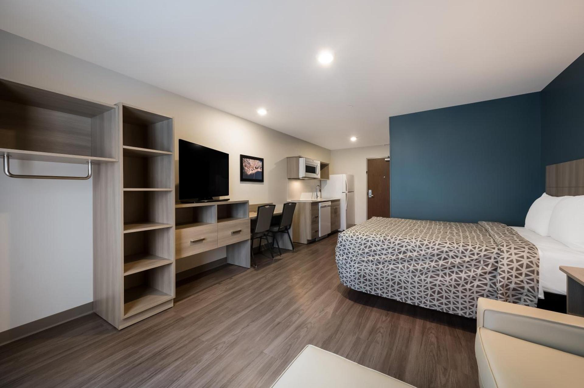 WoodSpring Suites East Lansing - University Area photo 28