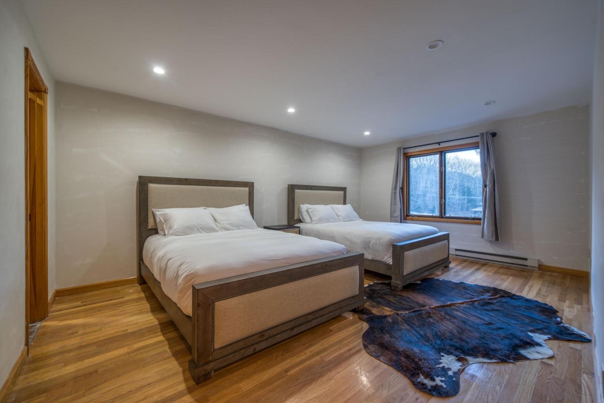 The Haüs Windham - Spacious Suites, Hot Tub, Mountain Views! photo 8