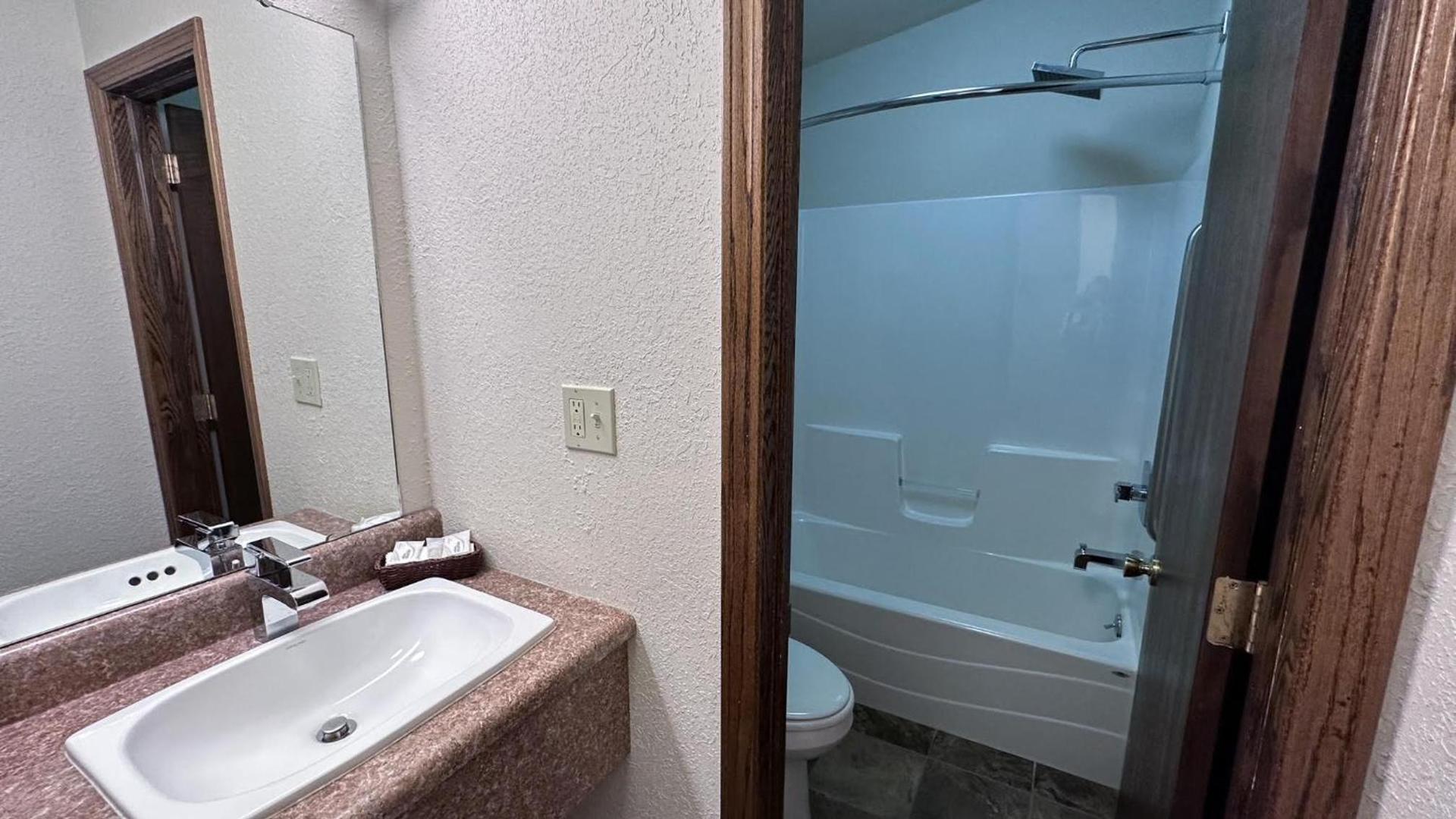 The Shelby Inn photo 17