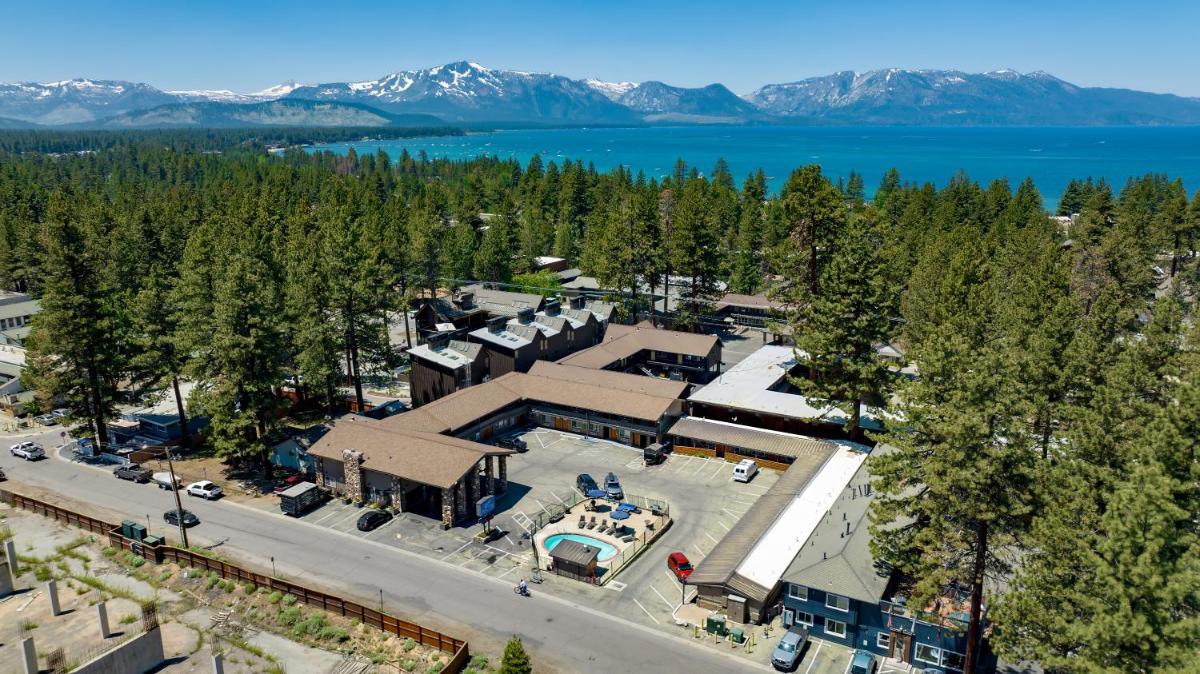 Blue Jay Lodge photo 14