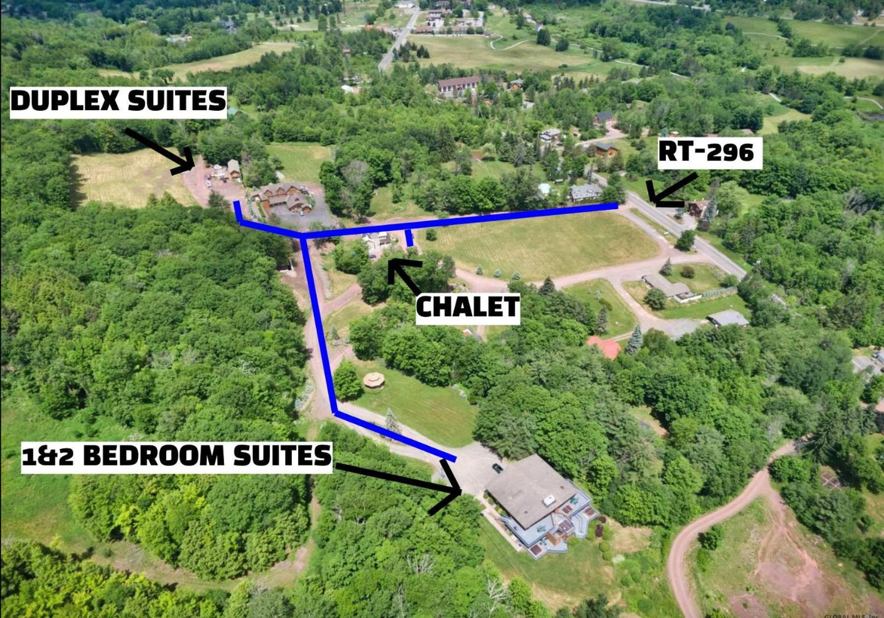 The Haüs Windham - Spacious Suites, Hot Tub, Mountain Views! photo 15