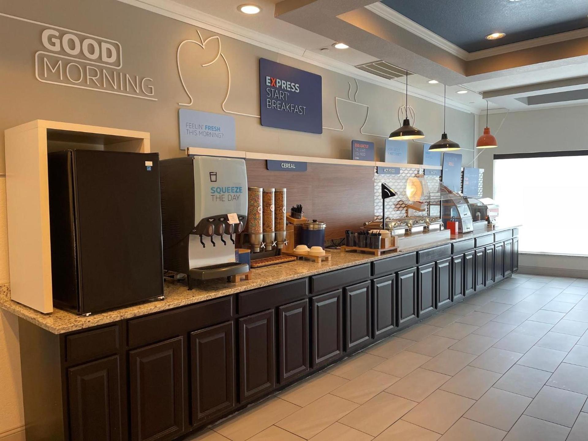 Holiday Inn Express and Suites Montgomery by IHG photo 48