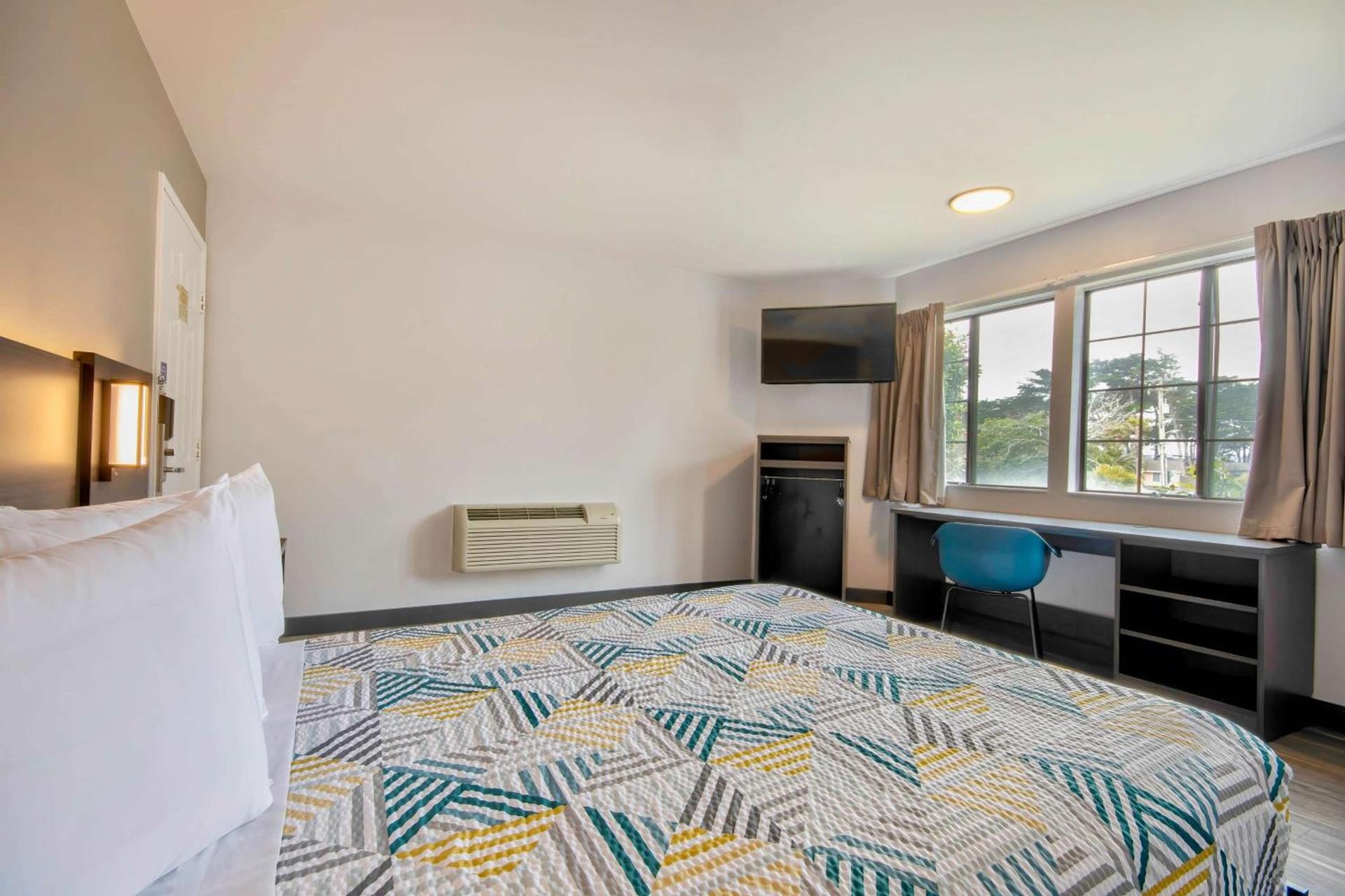 Motel 6-Marina, CA - Monterey photo 3