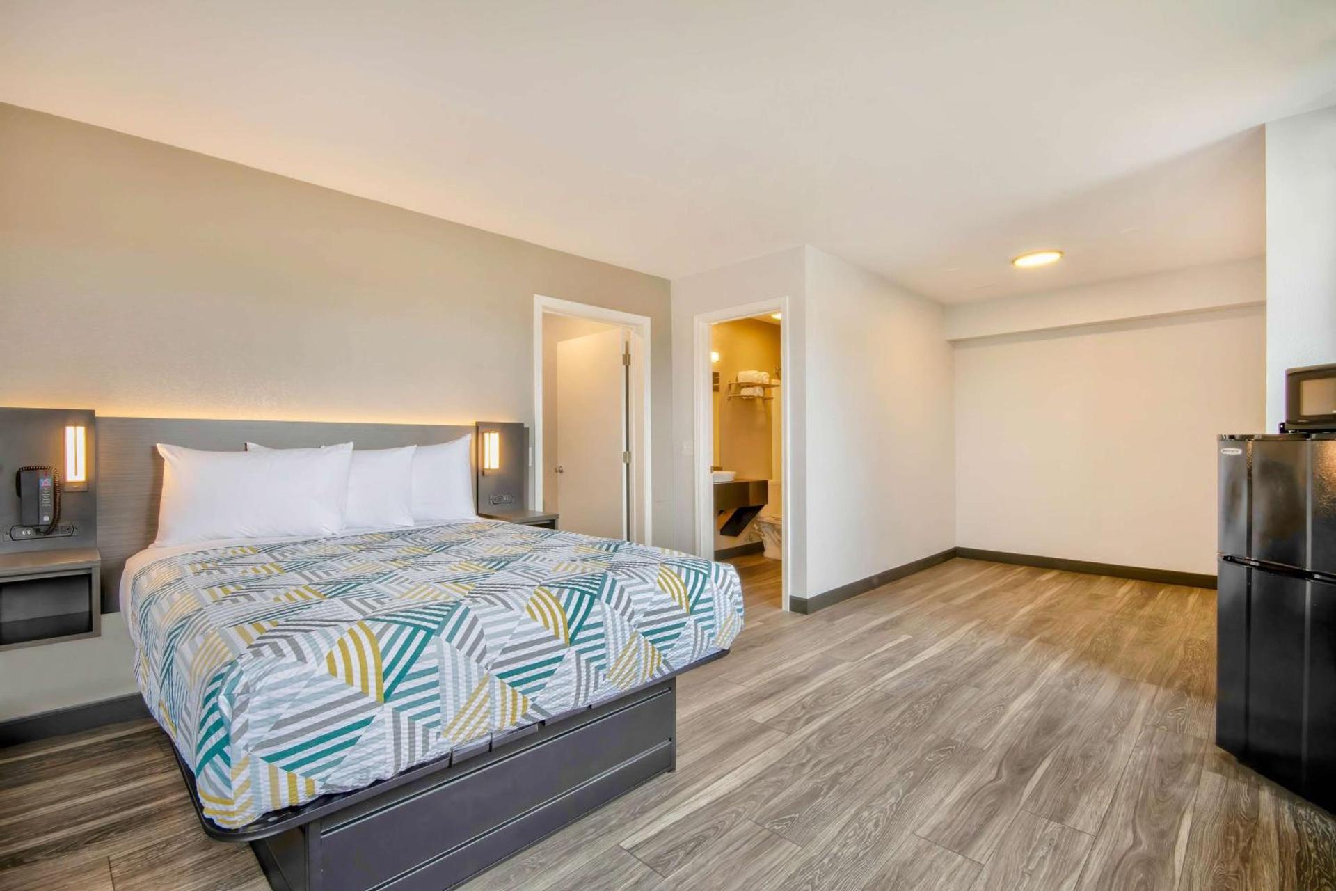 Motel 6-Marina, CA - Monterey photo 4