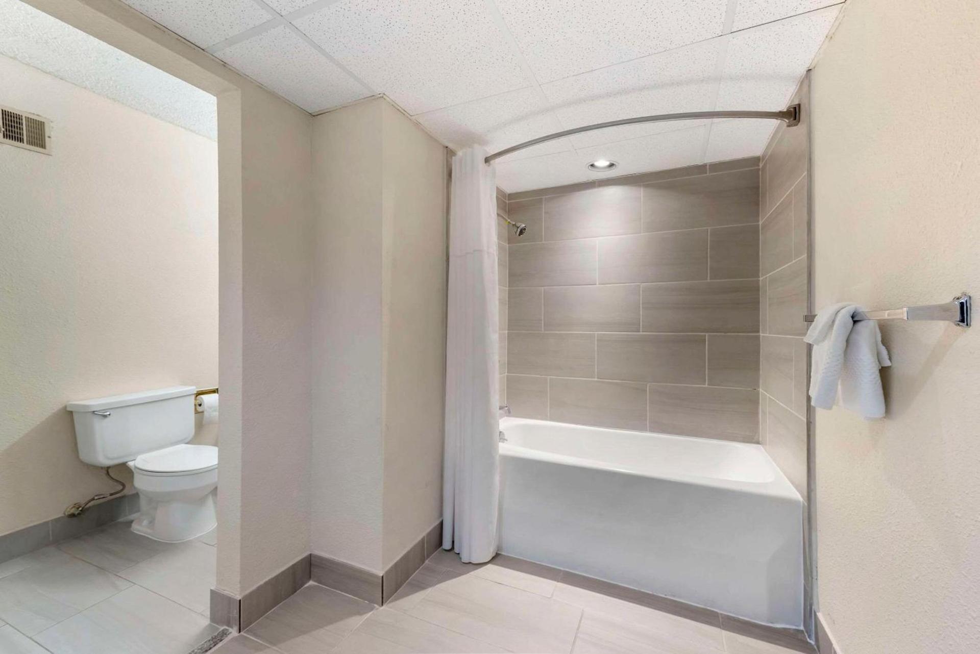 Quality Inn Alamosa photo 40