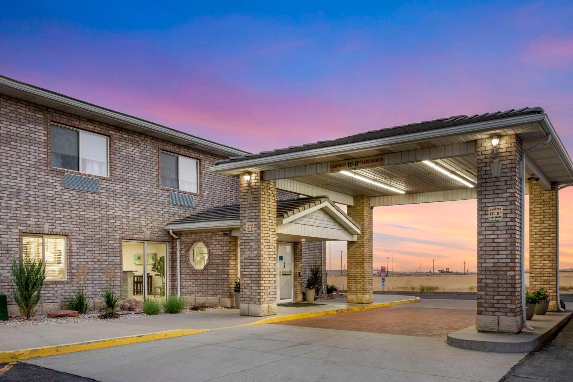 Quality Inn & Suites Fillmore I-15 photo 4