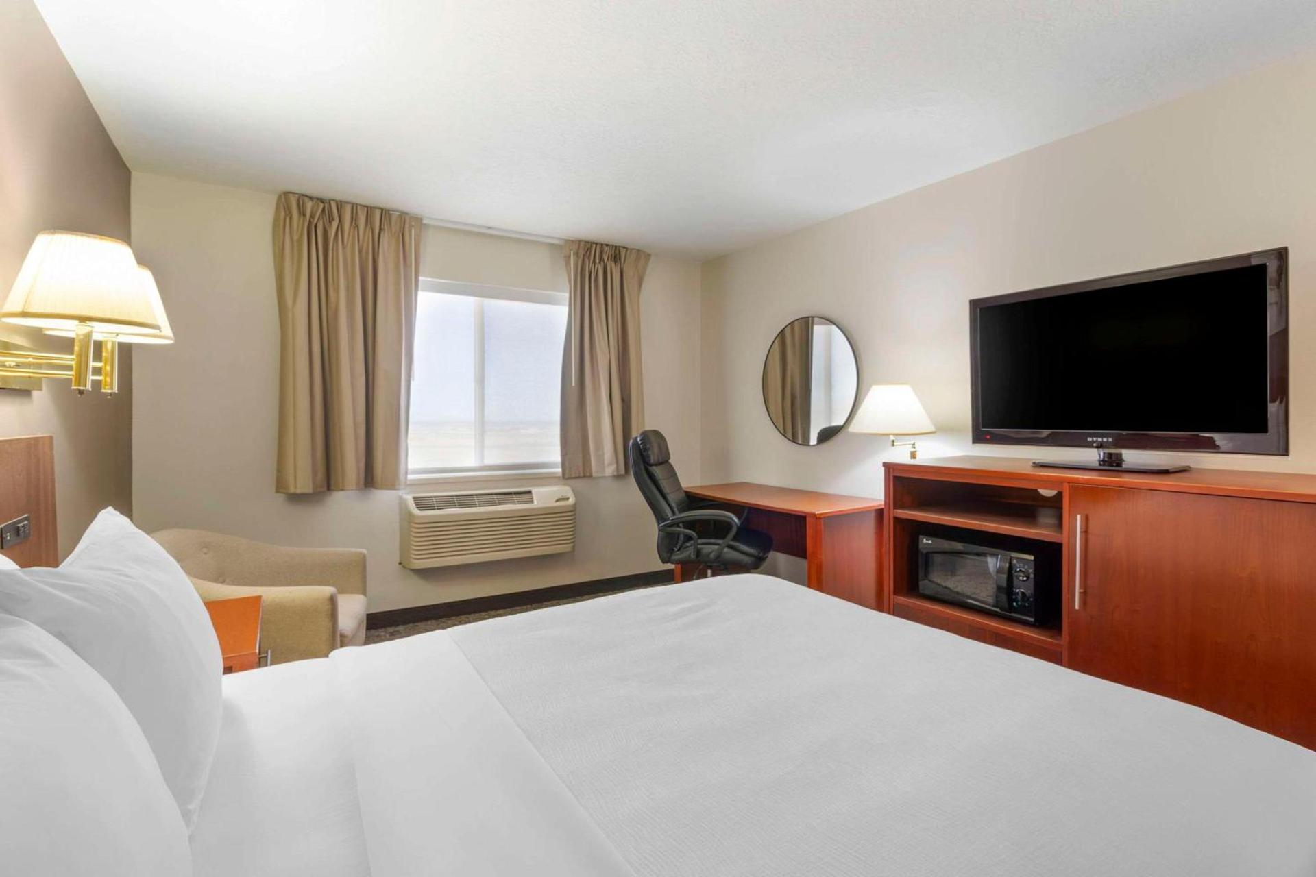 Quality Inn & Suites Fillmore I-15 photo 14