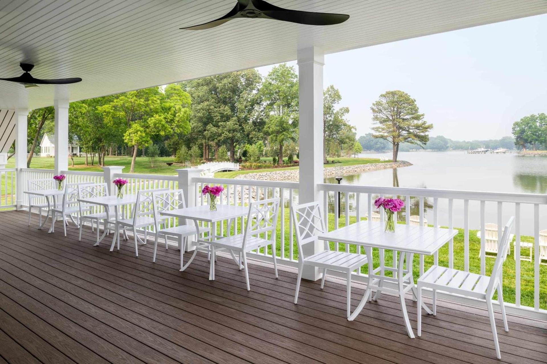 The Oaks Waterfront Hotel photo 31