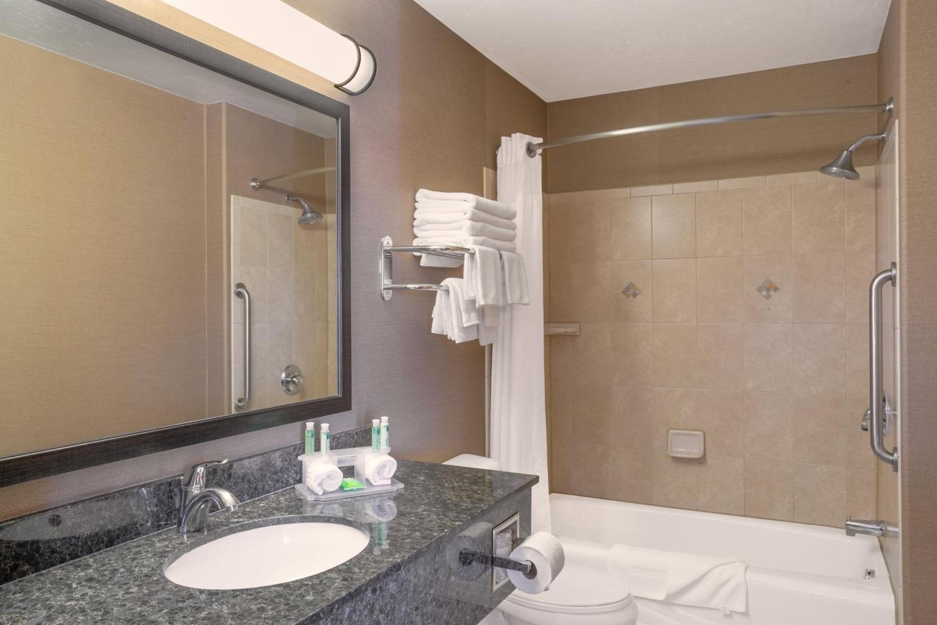 Holiday Inn Express Hotel & Suites Moab by IHG photo 80