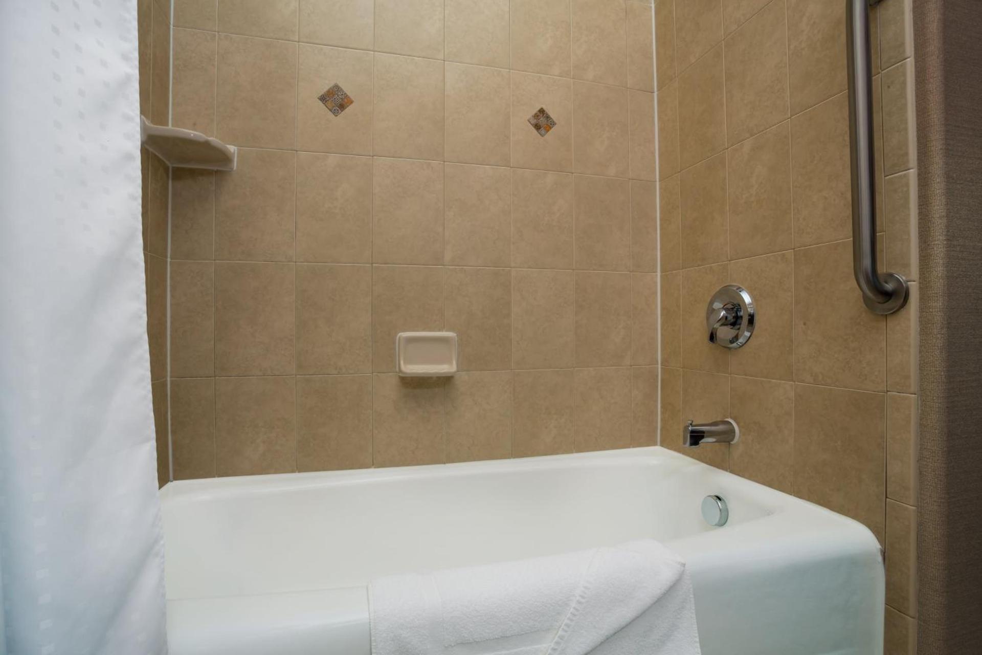 Holiday Inn Express Hotel & Suites Moab by IHG photo 81