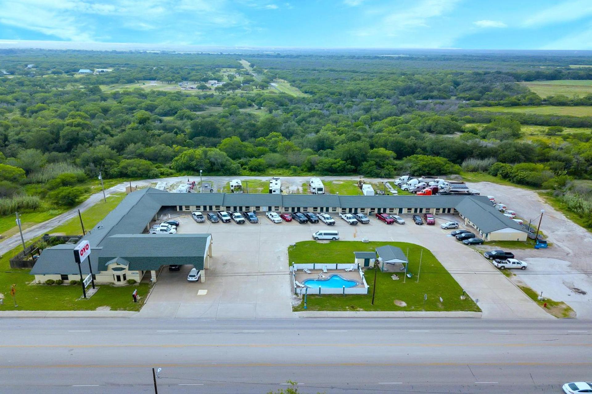 Three Rivers Executive Inn & Suites By OYO photo 6
